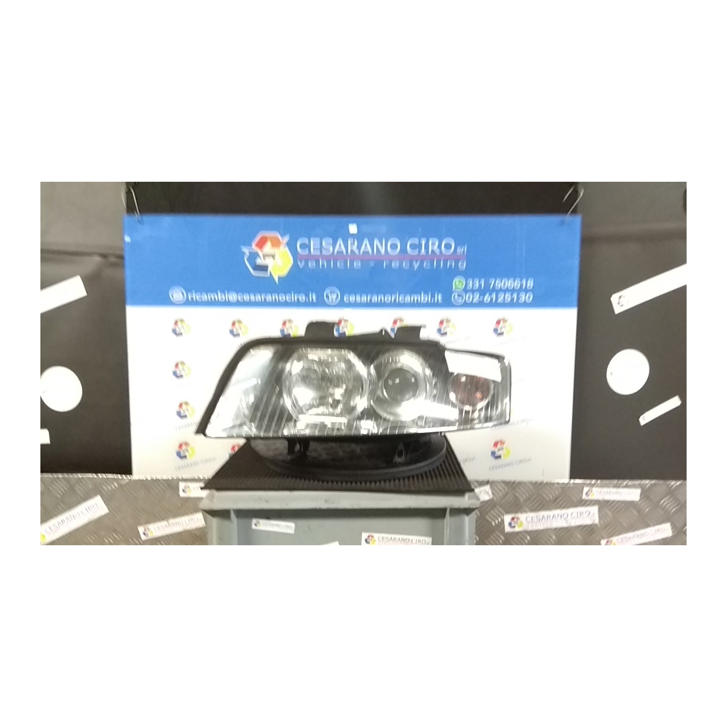 PROIETTORE XENON SX. 010 AUDI A4 (8E) (11/00-11/04) AVF 8E0941029Q