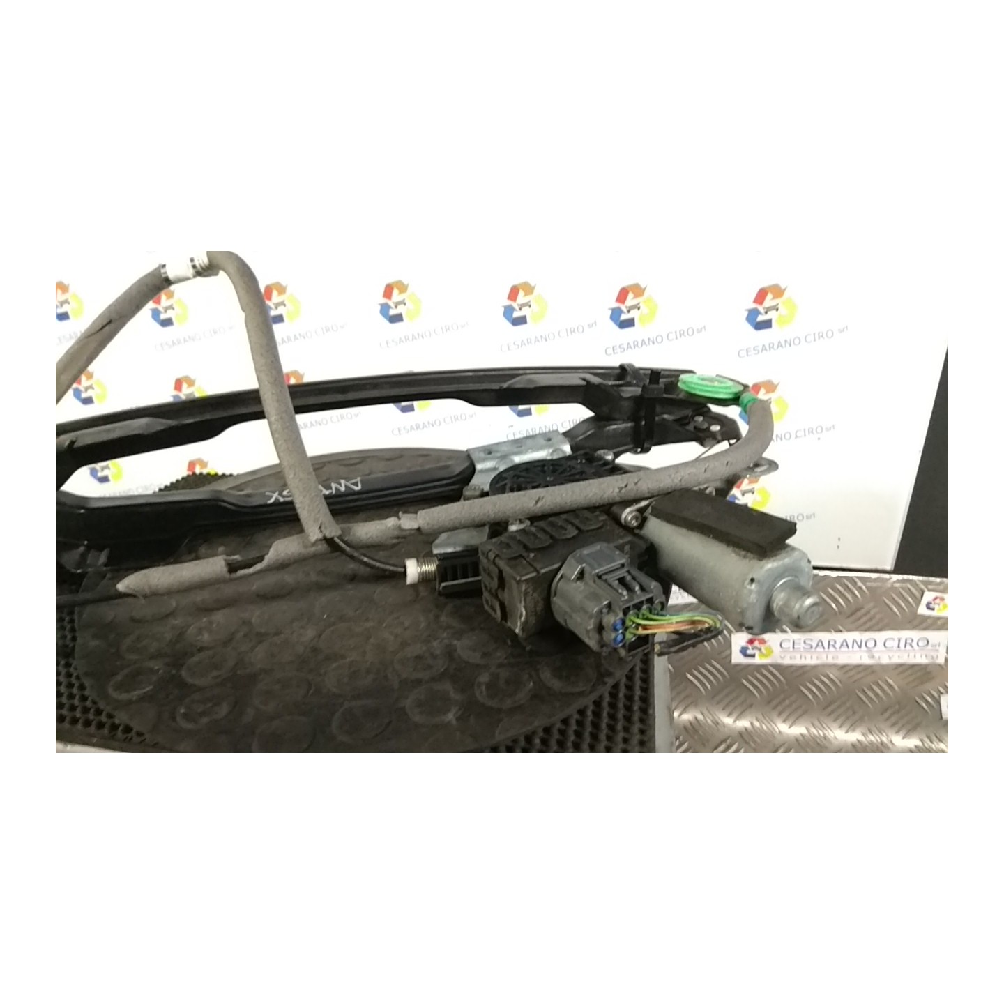 ALZACRISTALLO ELETTR. PORTA ANT. C/MOTORINO SX. 022 JAGUAR X-TYPE (02/01-05/10) XB C2S51554