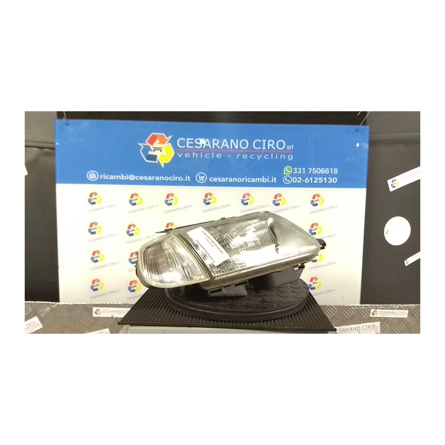 PROIETTORE DX. 123 CITROEN SAXO (03/96-08/99) HDZ 6205N5