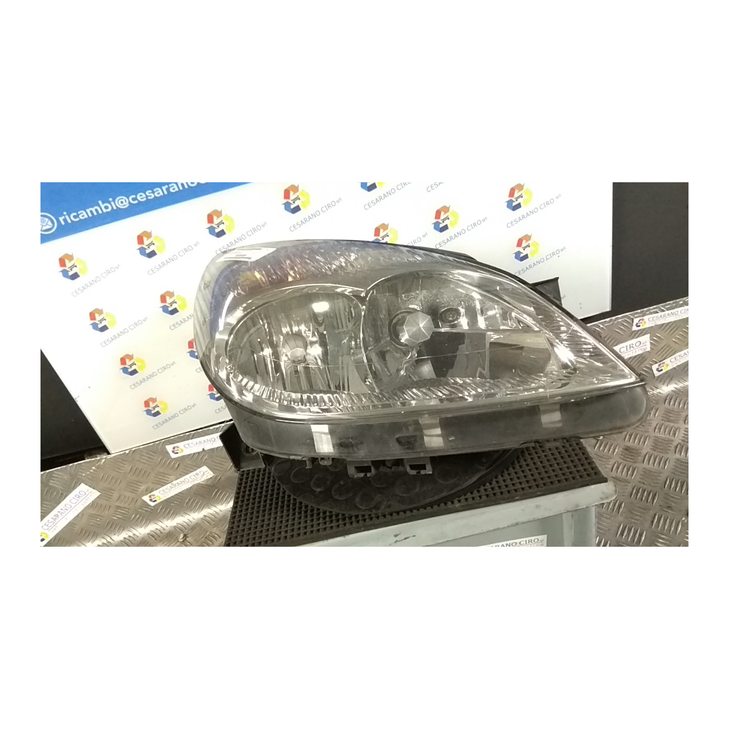 PROIETTORE DX. 148 CITROEN C5 (03/0109/04) RHZ 6205X2