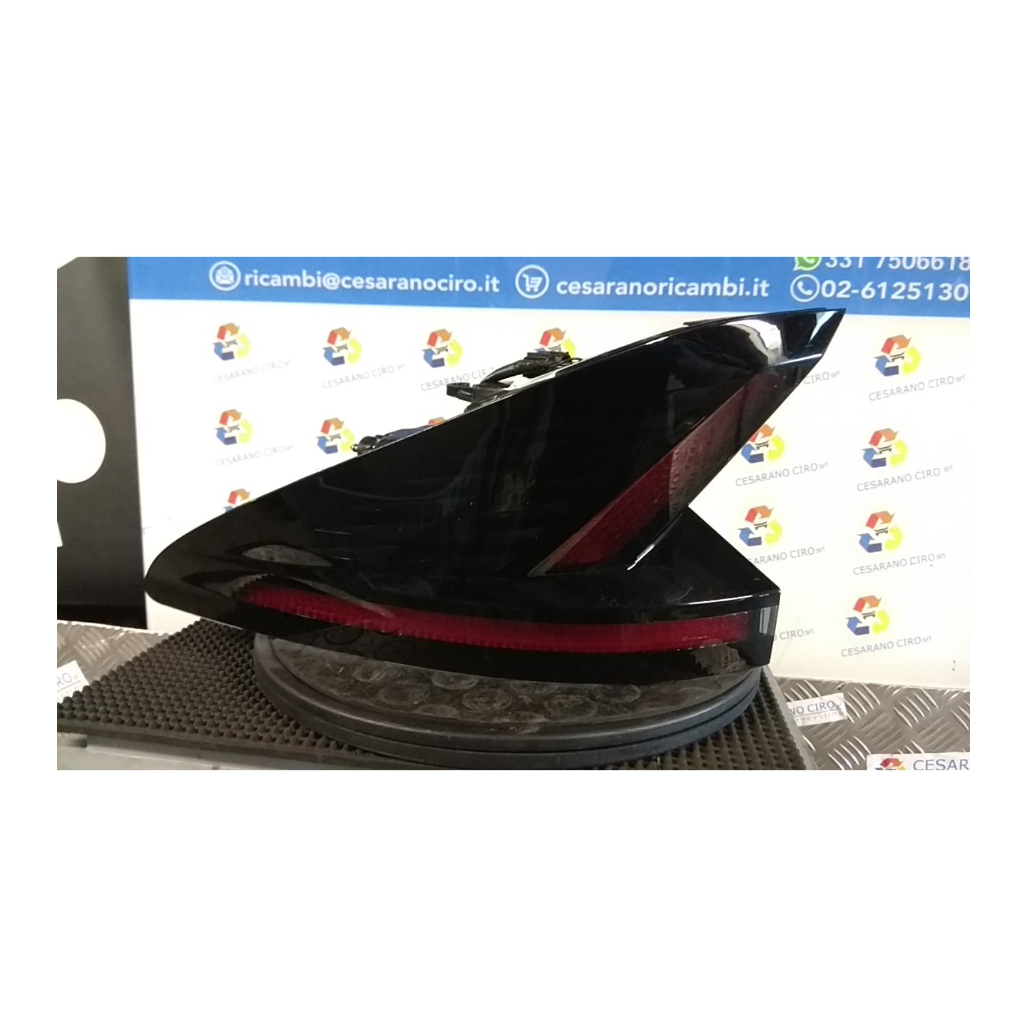 FANALE POST. PARTE EST. DX. 169 HYUNDAI TUCSON PLUG-IN (04/21-) G4FT 92402N7000