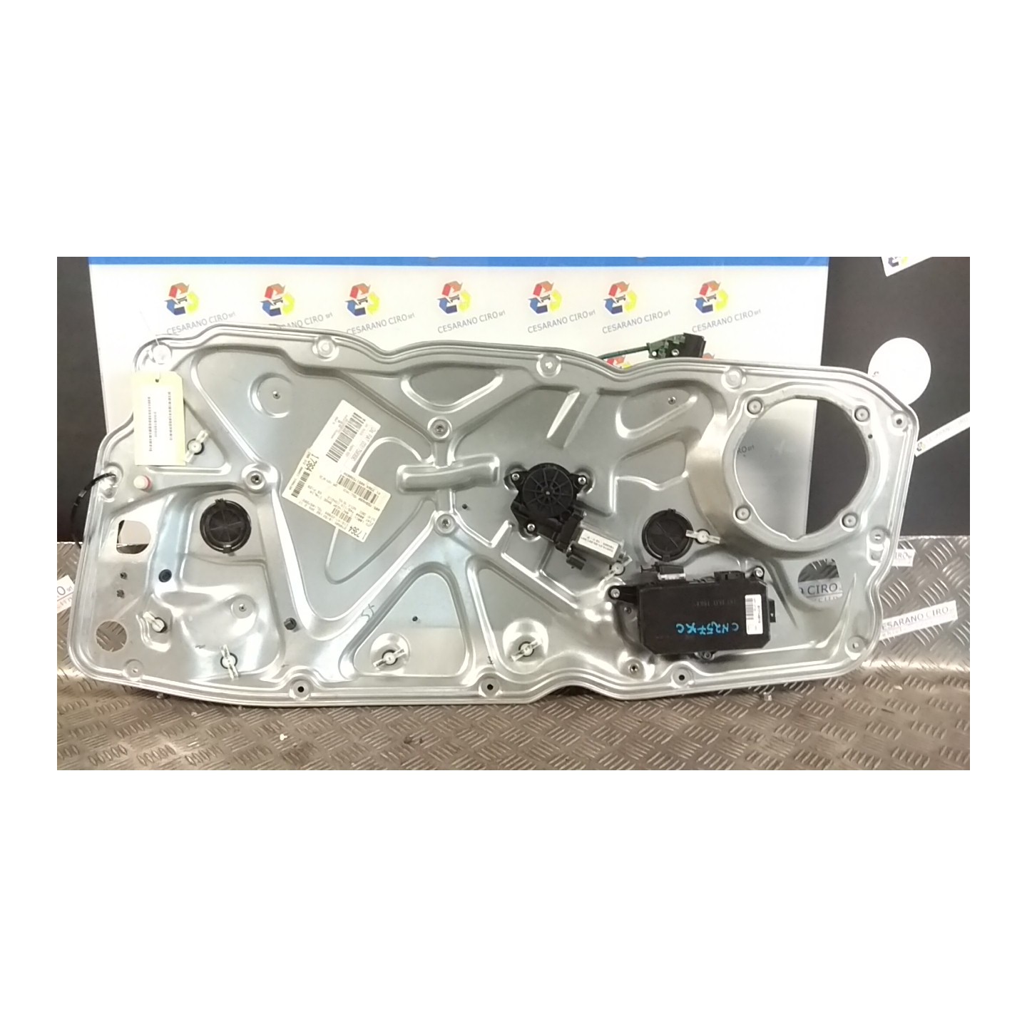 ALZACRISTALLO ELETTR. PORTA ANT. DX. 023 FIAT STILO (2V) (11/03-06/09) 192A9000 46831652