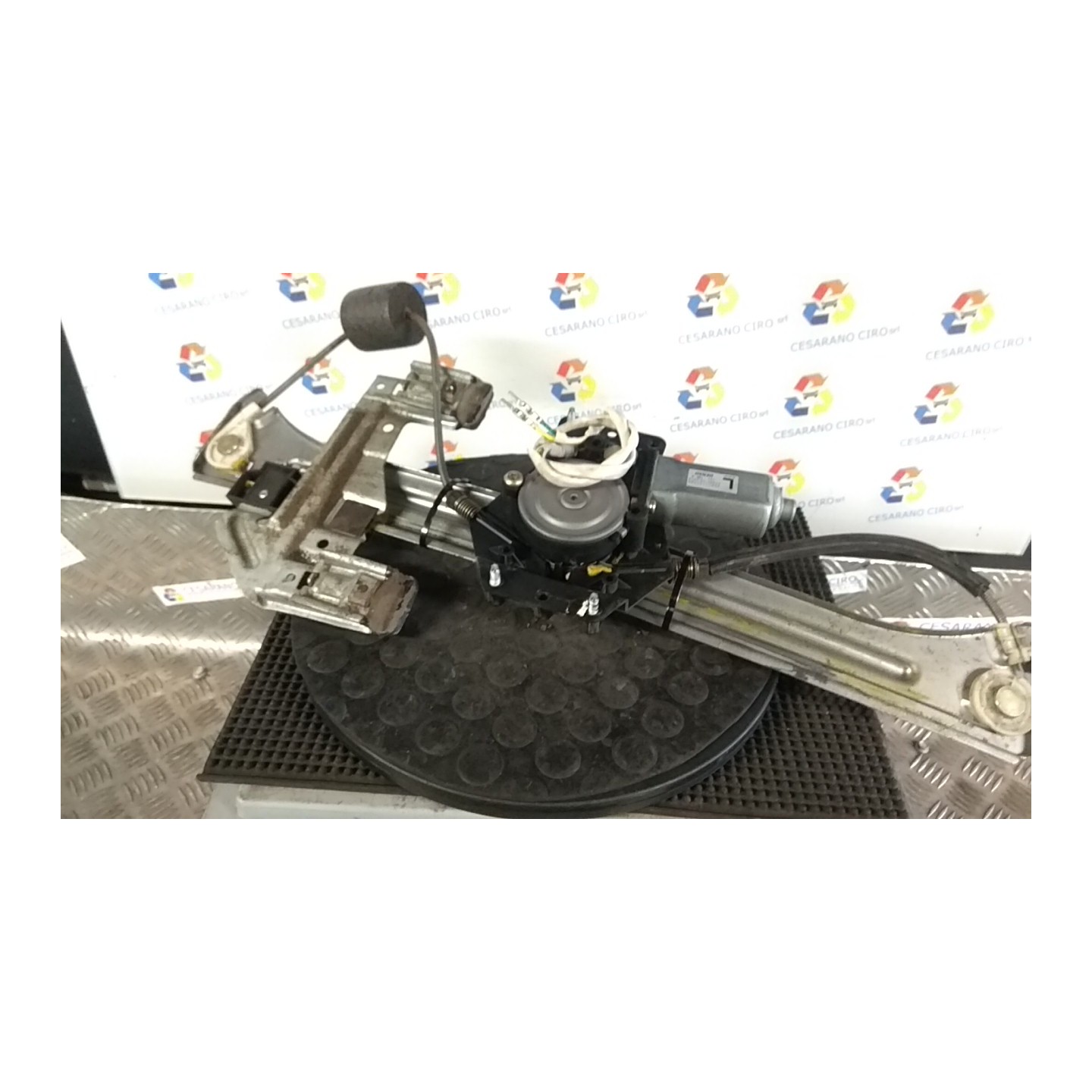 ALZACRISTALLO ELETTR. PORTA ANT. C / MOTORINO / 01-01- 12-05 SX. 097 CHRYSLER PT CRUISER (05/00-10/05) 664 K05017811AC