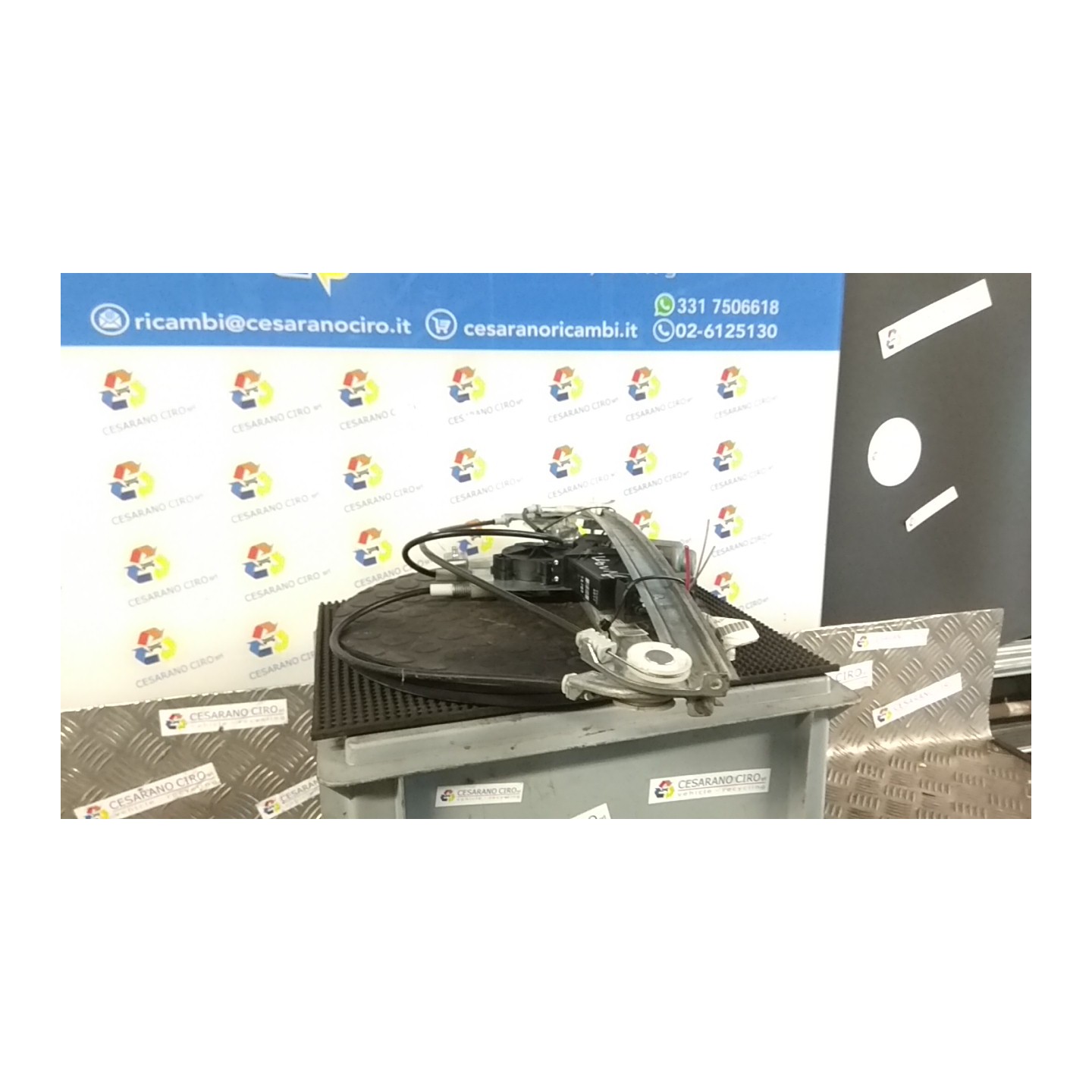ALZACRISTALLO ELETTR. CON MOTORINO SX 100 RENAULT LAGUNA 2A SERIE (03/05-09/07) K4M57 NB0065019059005SX