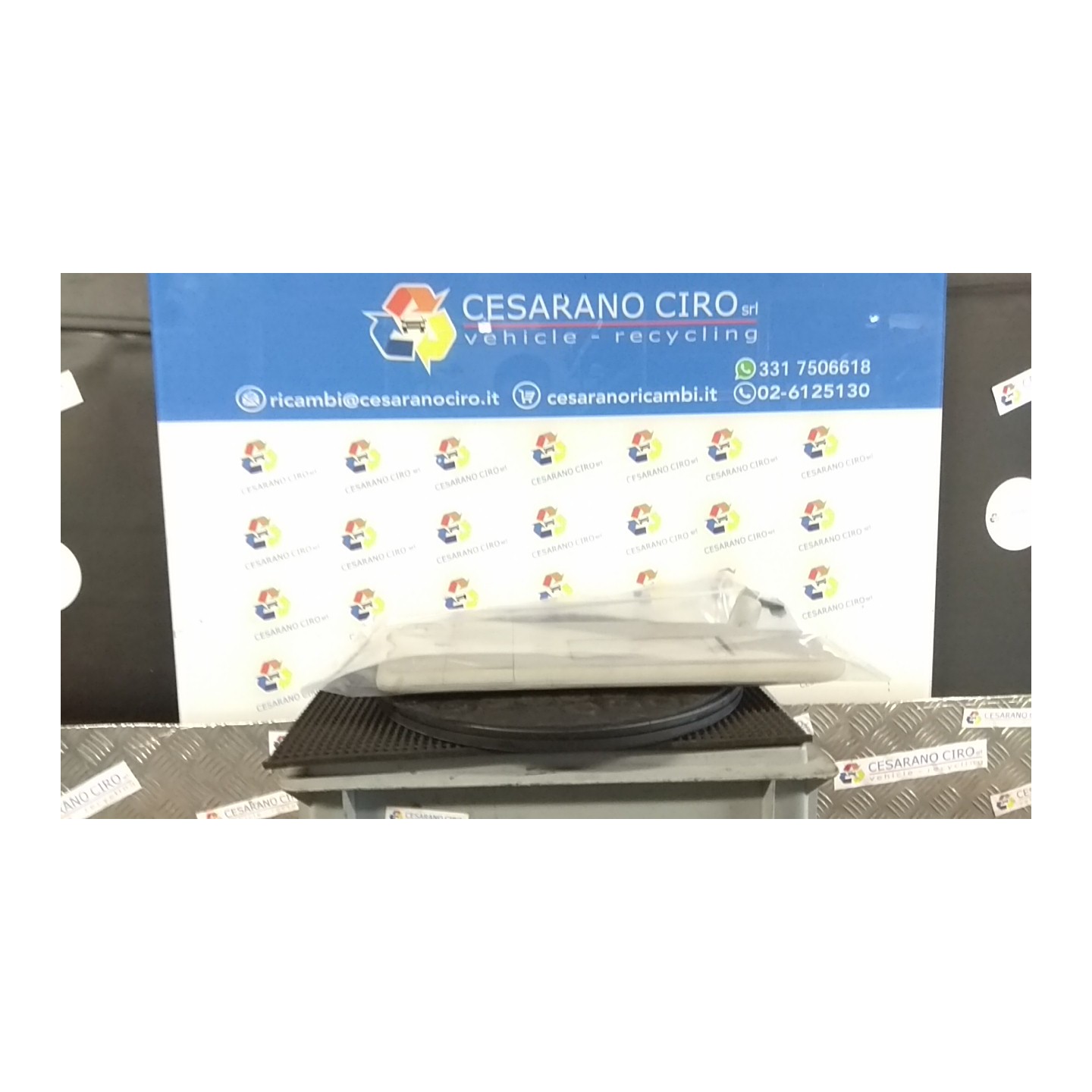 ALETTA PARASOLE PARABREZZA DX. 053 ALFA ROMEO 147 (W8) (10/04-07/11) AR37203 156070684