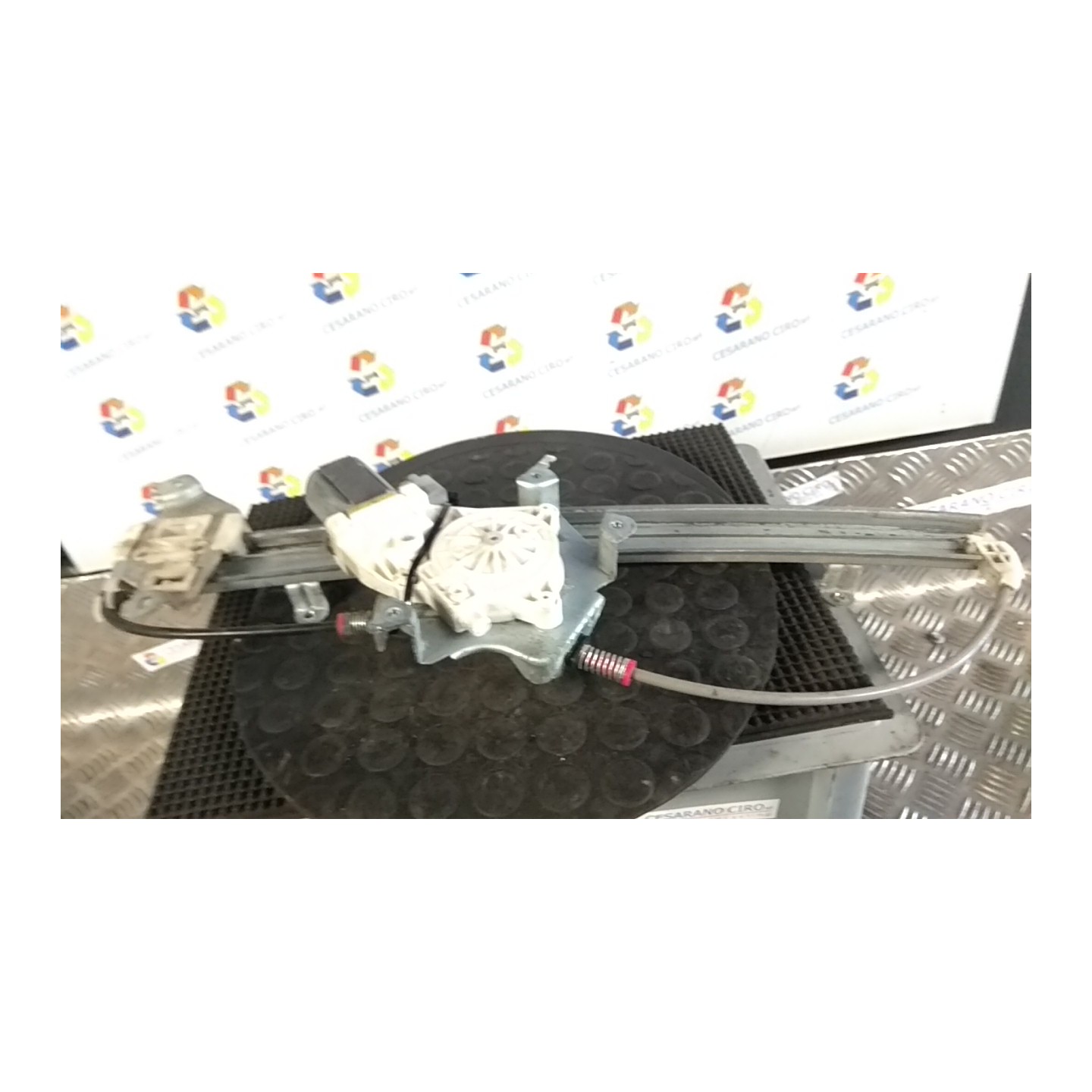 ALZACRISTALLO ELETTR. PORTA ANT. C/MOTORINO SX. 121 NISSAN MICRA (K12E) (11/02-05/06) K9K 80701BC60B