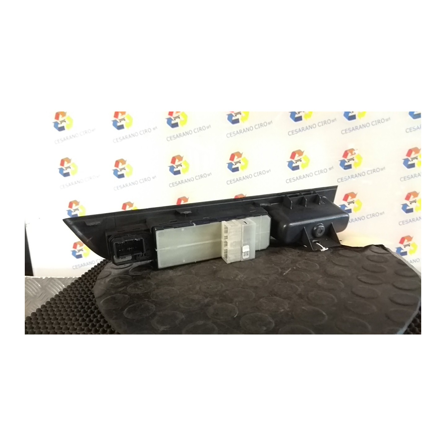 BLOCCO COMANDI ALZACRISTALLI 026 SUZUKI SWIFT (04/05-02/11) M16A 3799062J10000