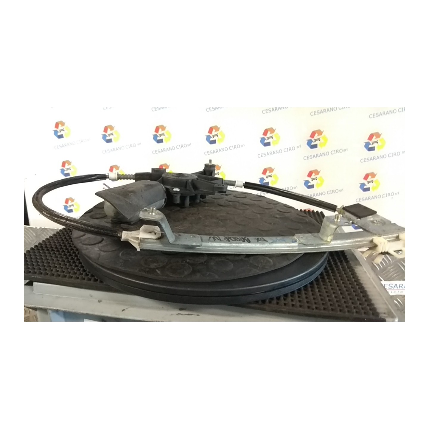 ALZACRISTALLO ELETTR. PORTA POST. CON MOTORINO DX. 030 ALFA ROMEO 156 1A SERIE (10/97-03/00) AR32301 60695864