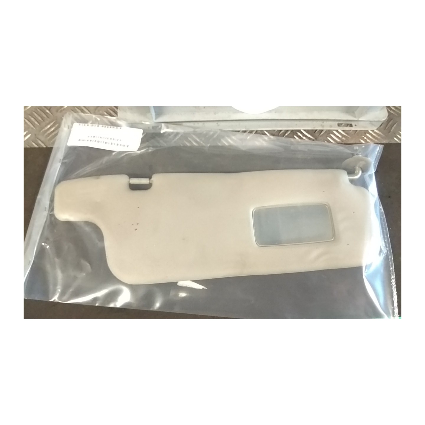 ALETTA PARASOLE PARABREZZA DX. 063 TOYOTA YARIS (03/99-11/05)     (JPP) 1NDTV 7431052041B0