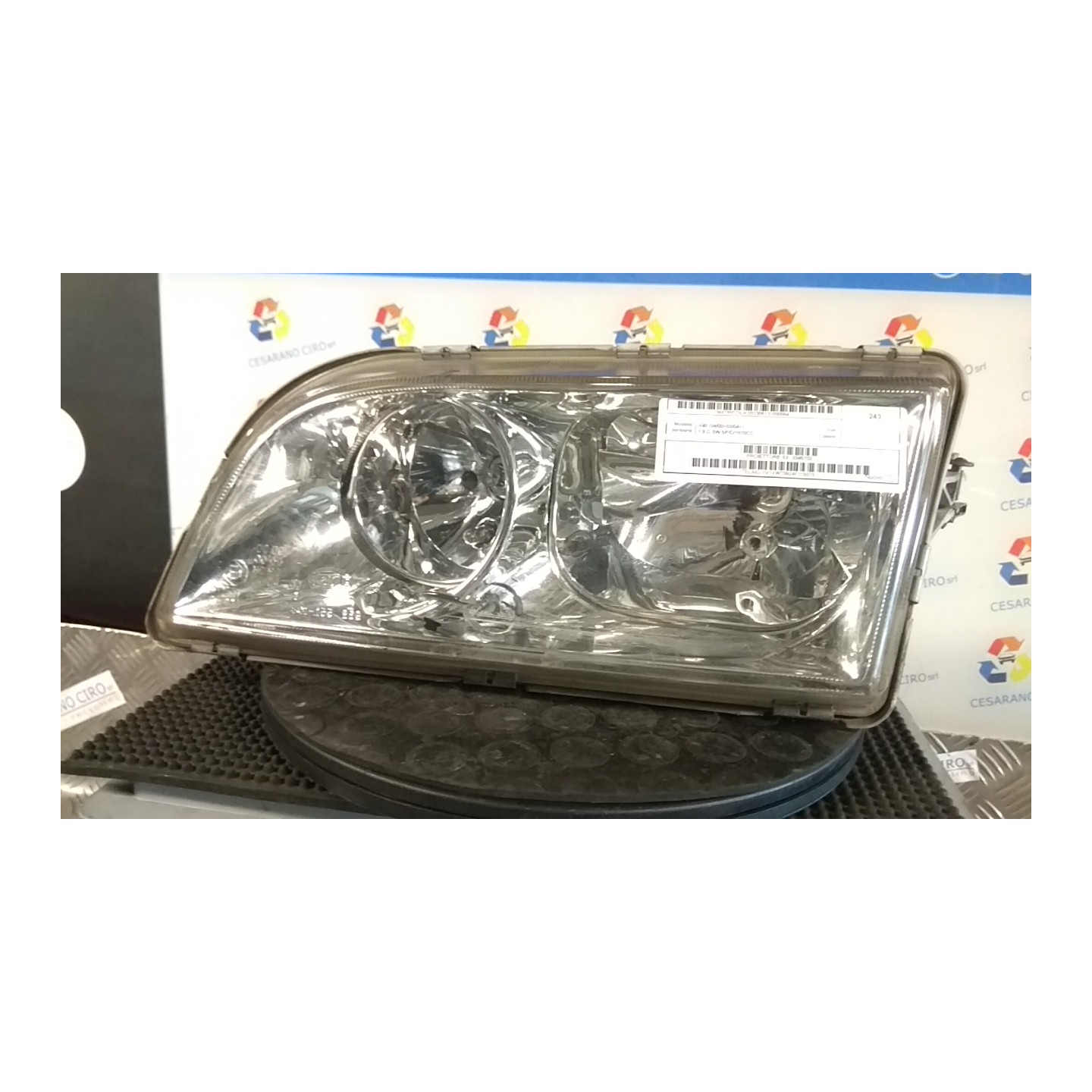 PROIETTORE SX. 084 VOLVO V40 (04/00-03/04) D4192T3 3345702