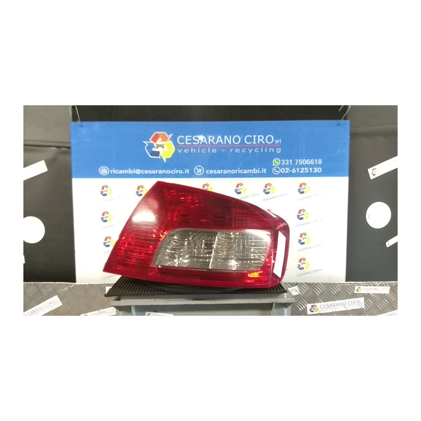 FANALE POST. DX. 090 PEUGEOT 407 (03/04-03/12) 9HZ 6351GC