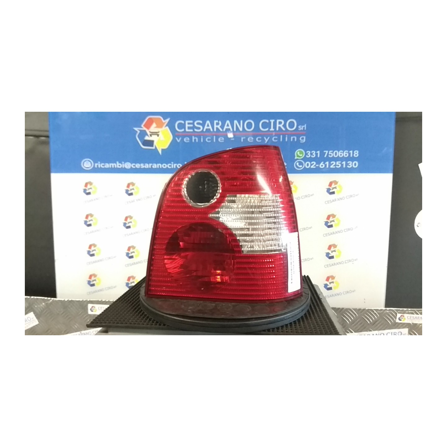 FANALE POST. DX. 095 VOLKSWAGEN POLO (9N) (10/01-03/05) BBY 6Q6945096G