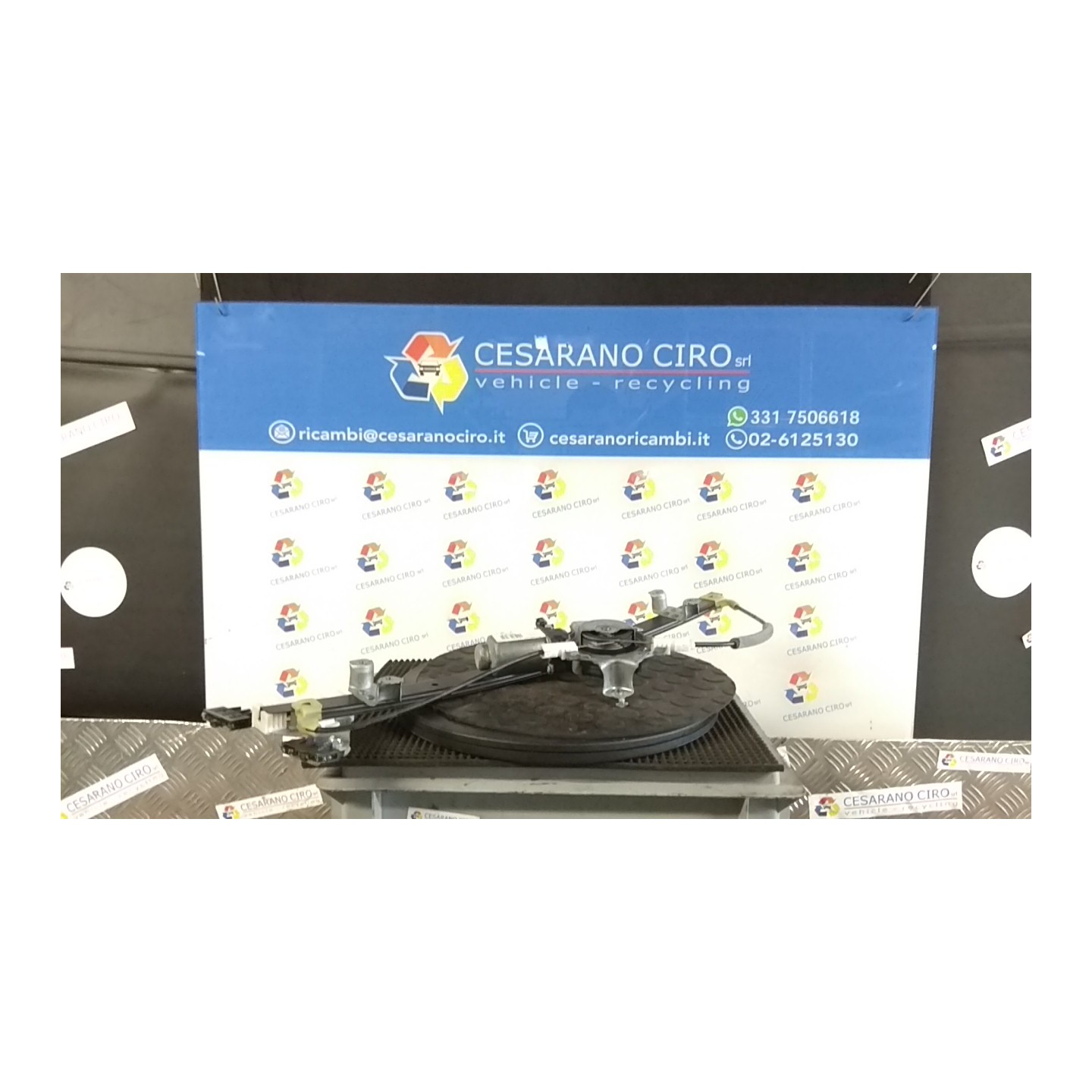ALZACRISTALLO ELETTR. PORTA ANT. C/M DX. 041 NISSAN PATHFINDER (R51M) (02/05-) YD25 80700EB31C