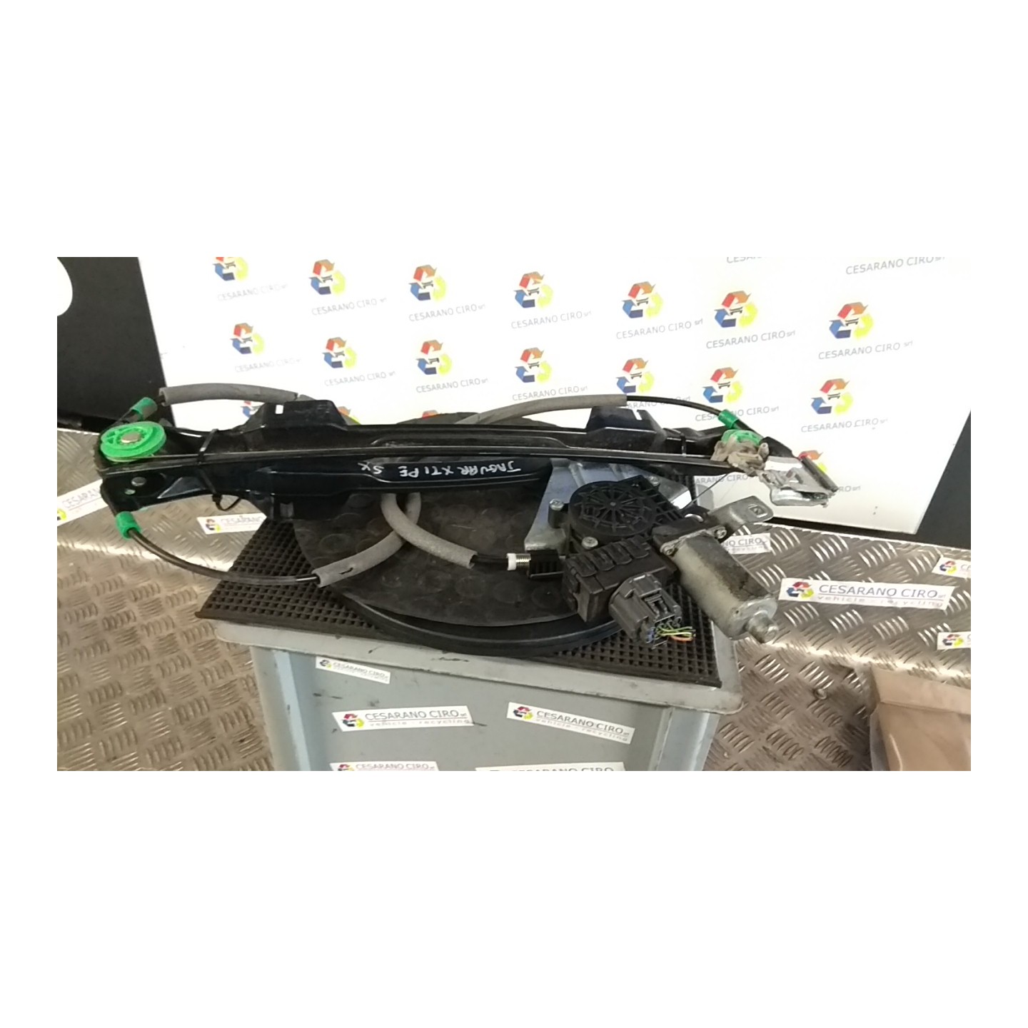 ALZACRISTALLO ELETTR. PORTA POST. C/ SX. 052 JAGUAR X-TYPE (02/01-05/10) XB C2S44895