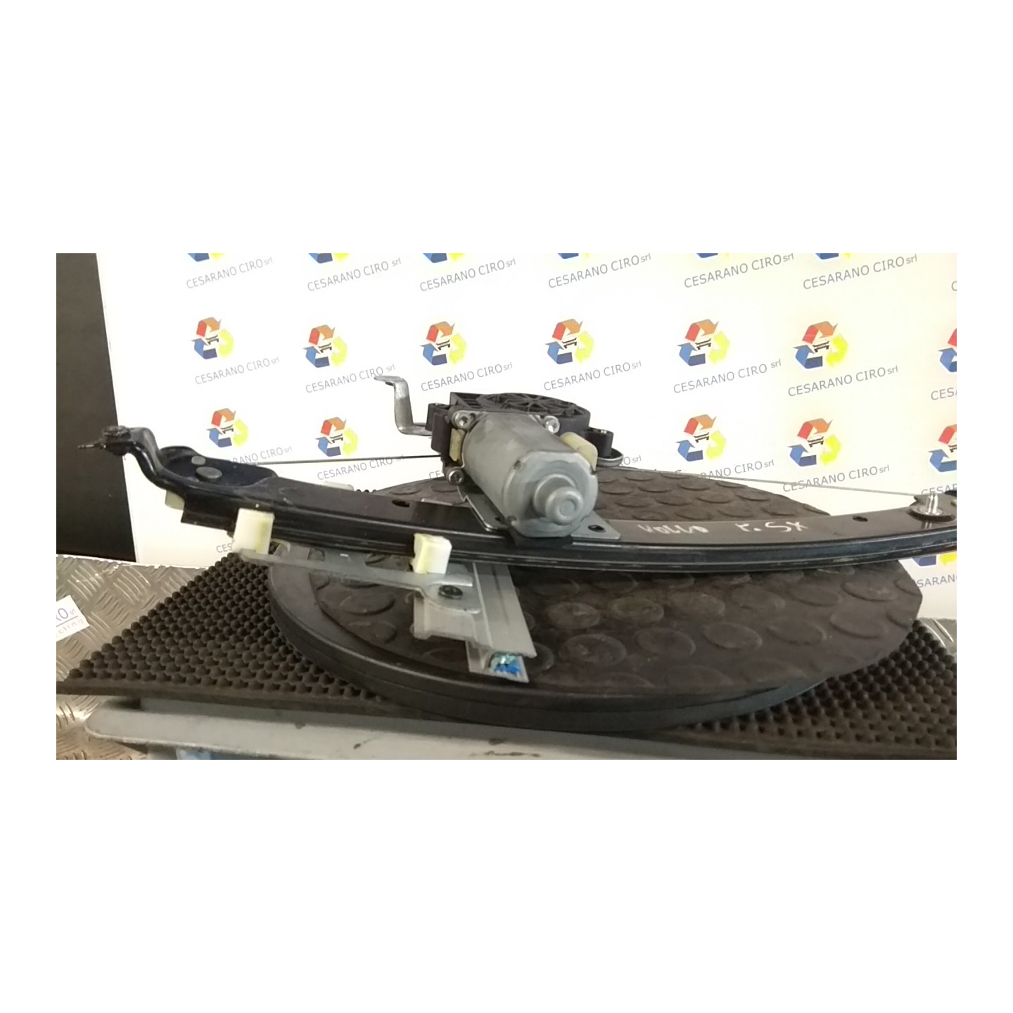 ALZACRISTALLO ELETTR. PORTA POST. C/ SX. 059 VOLVO V70/XC70 (01/00-10/07) D5244T4 31253719