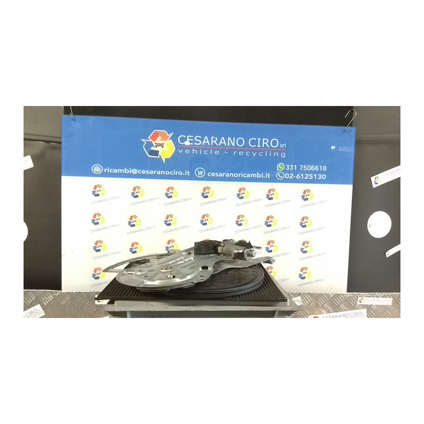 ALZACRISTALLO ELETTR. PORTA ANT. C/M SX. 067 VOLVO XC90 (08/02-) D5244T4 30784576