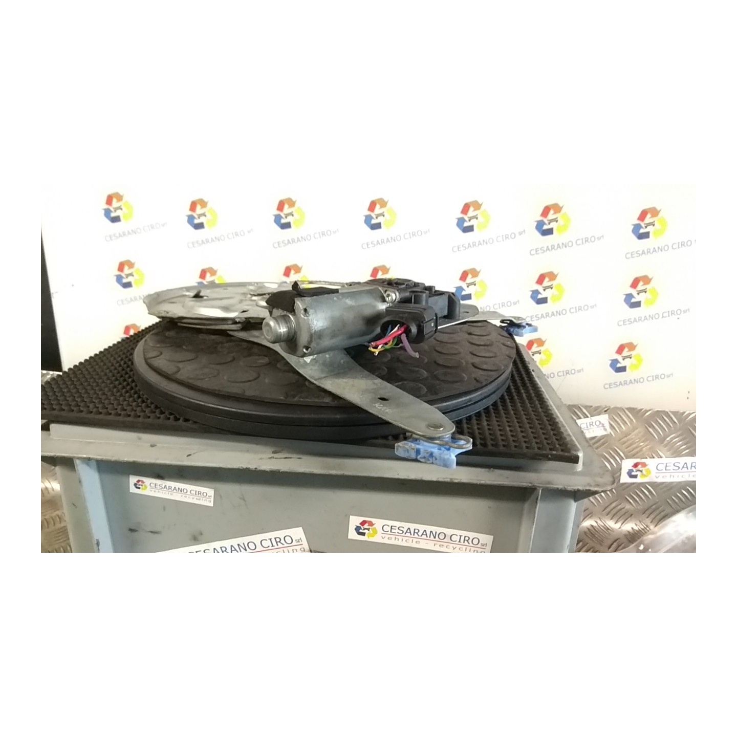 ALZACRISTALLO ELETTR. PORTA ANT. C/M SX. 067 VOLVO XC90 (08/02-) D5244T4 30784576