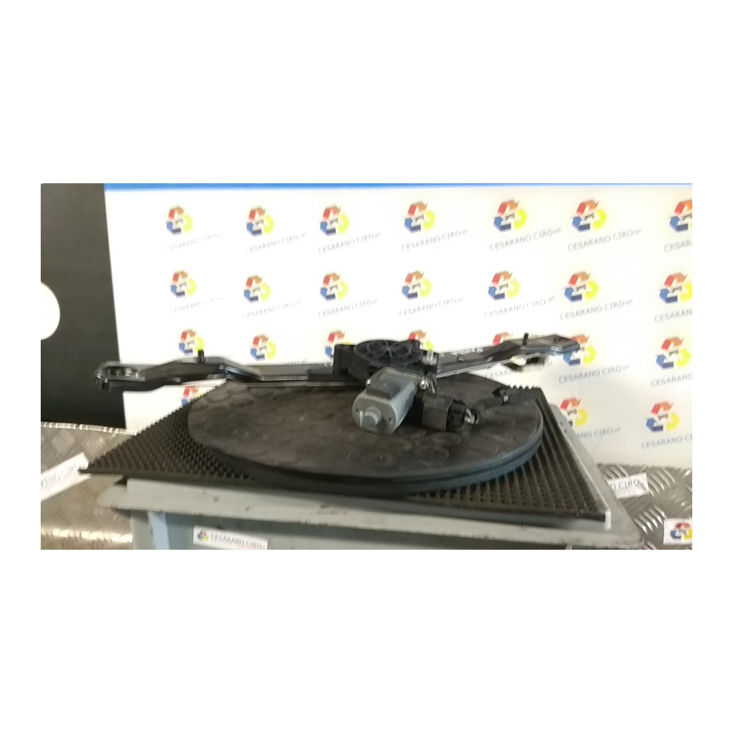 ALZACRISTALLO ELETTR. PORTA ANT. C/M DX. 070 FIAT PANDA (33) (12/11-04/17) 169A4000 51983616