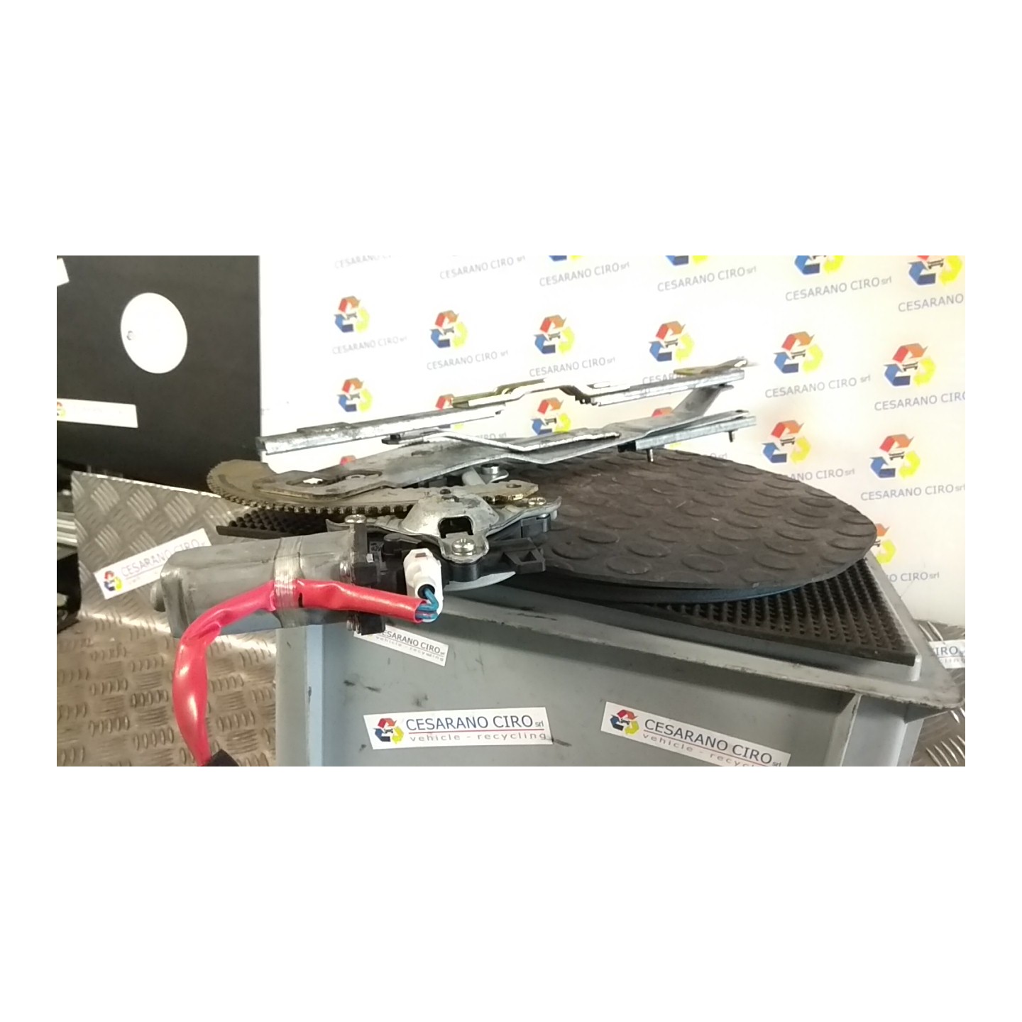 ALZACRISTALLO ELETTR. PORTA POST. SX. 074 SUBARU IMPREZA 2A SERIE (12/00-10/07 EJ20 62222FE011