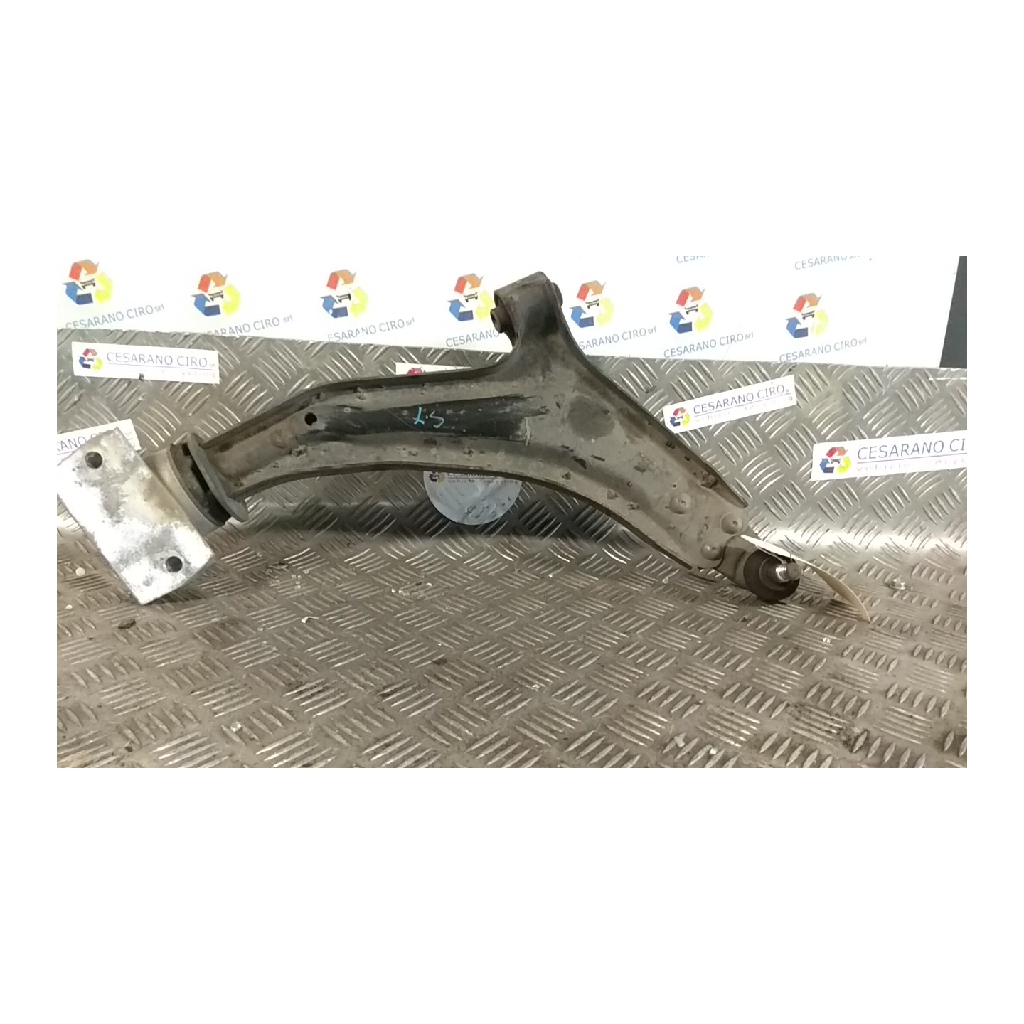 BRACCIO OSCILLANTE SOSP. ANT. SX. 077 LAND ROVER FREELANDER (02/98-08/02) 18K4F RBJ500690