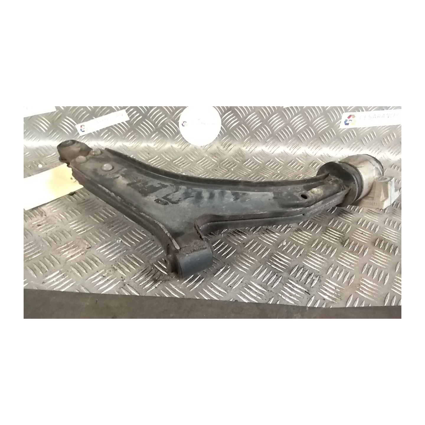 BRACCIO OSCILLANTE SOSP. ANT. DX. 078 LAND ROVER FREELANDER (02/98-08/02) 18K4F RBJ500680