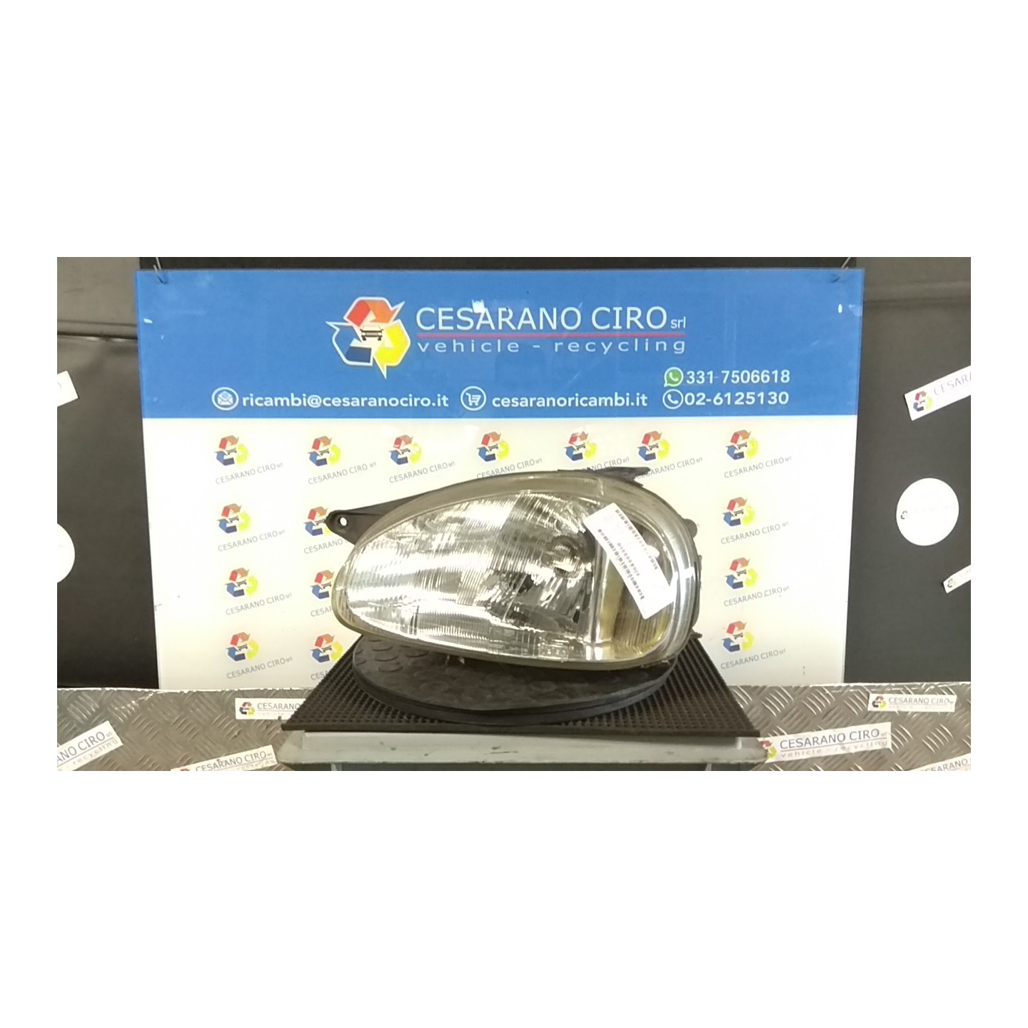 PROIETTORE SX. 002 OPEL CORSA (S93) (01/93-09/00) X12XE 90444786