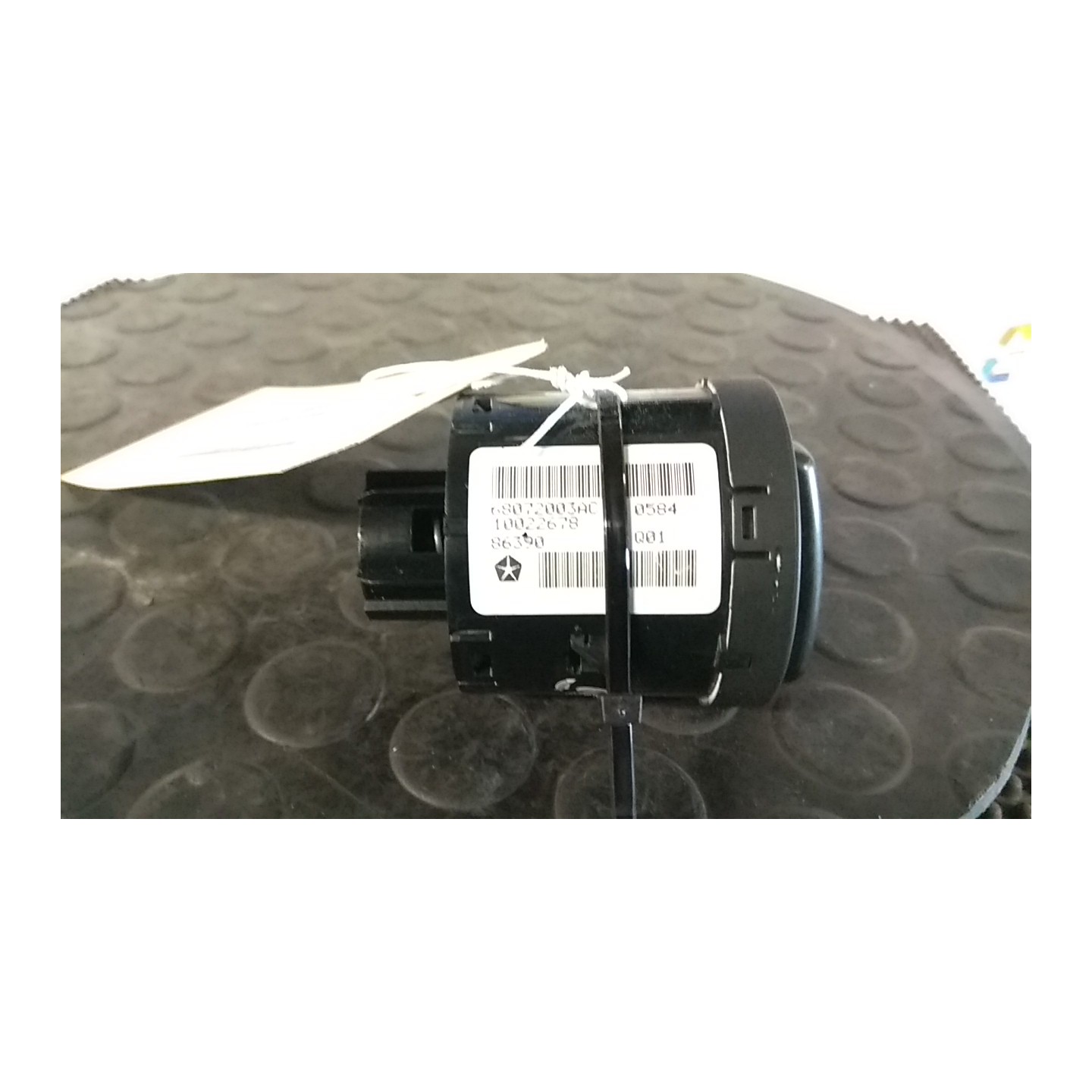 INTERRUTTORE BLOCCO COMANDO LUCI 037 FIAT FREEMONT (24) (04/11-) 939B5000 K68072003AC