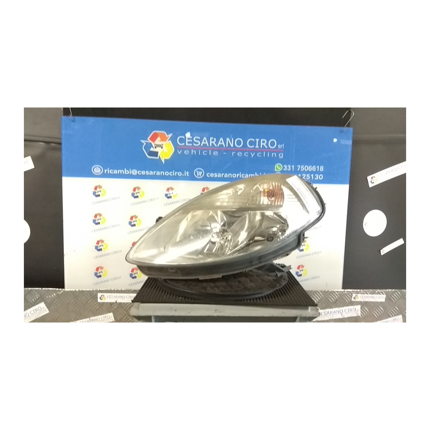 PROIETTORE DX. 051 LANCIA YPSILON (TE) (06/03-09/06) 188A9000 51774225