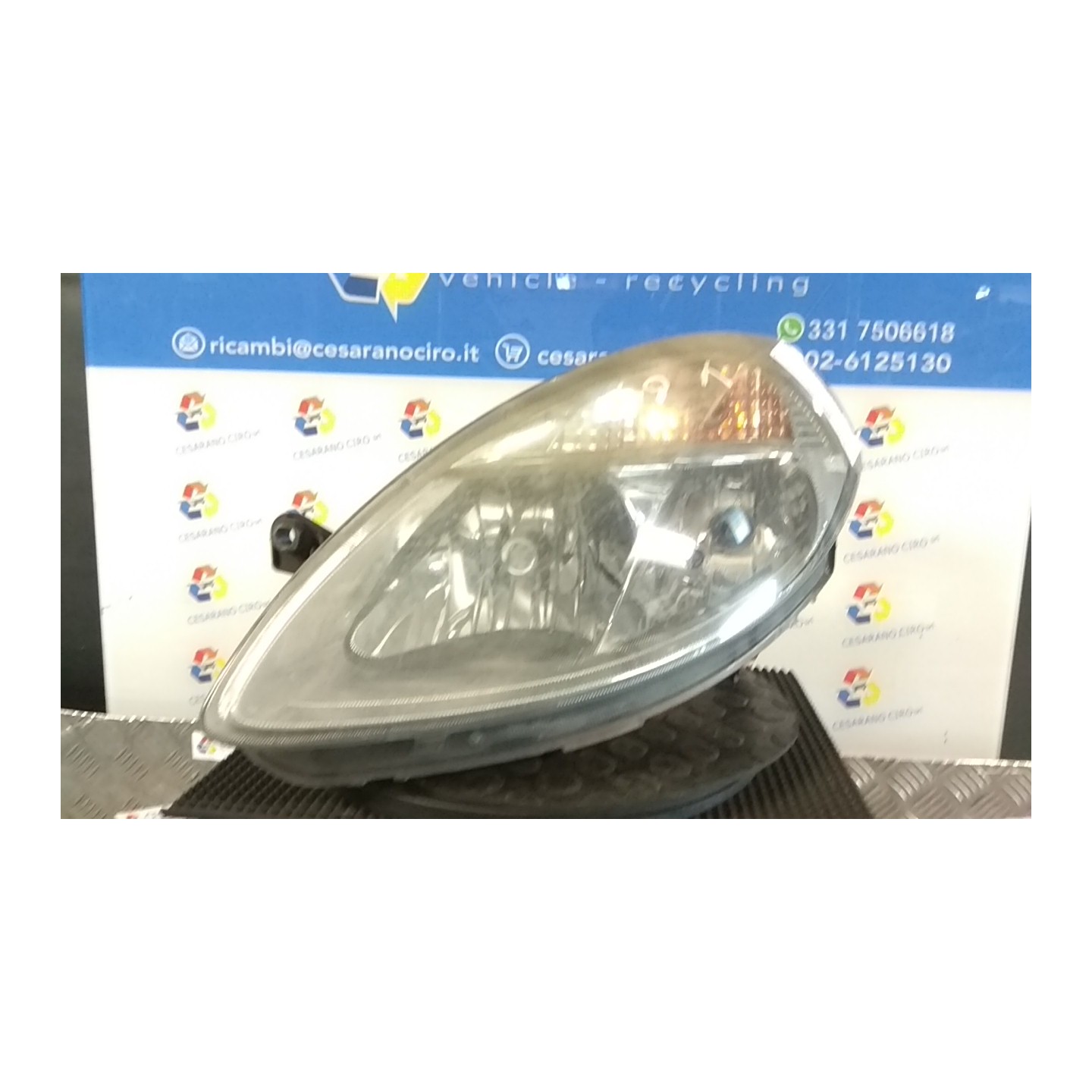 PROIETTORE DX. 051 LANCIA YPSILON (TE) (06/03-09/06) 188A9000 51774225