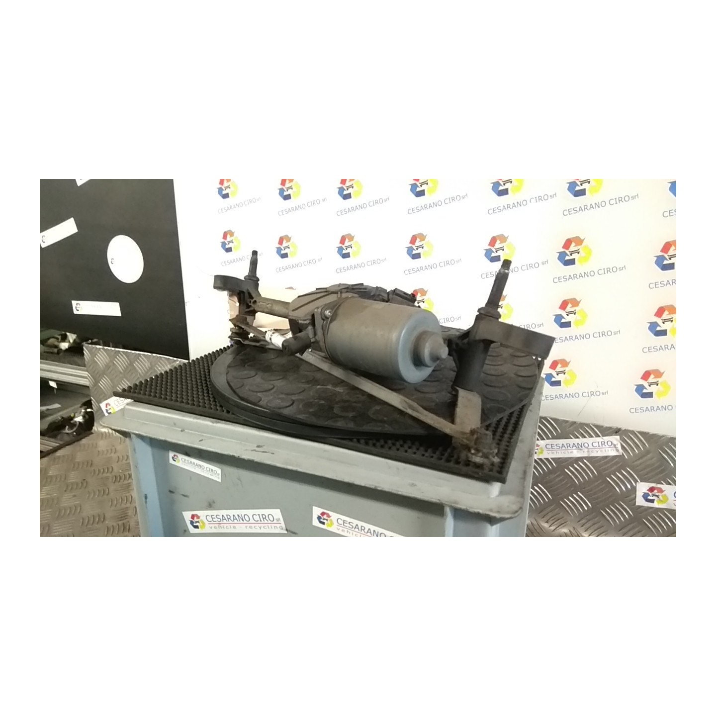 MECCANISMO TERGIPARABREZZA CON MOTORINO 137 OPEL CORSA (S07) (07/06-02/11) Z12XEP 13182340