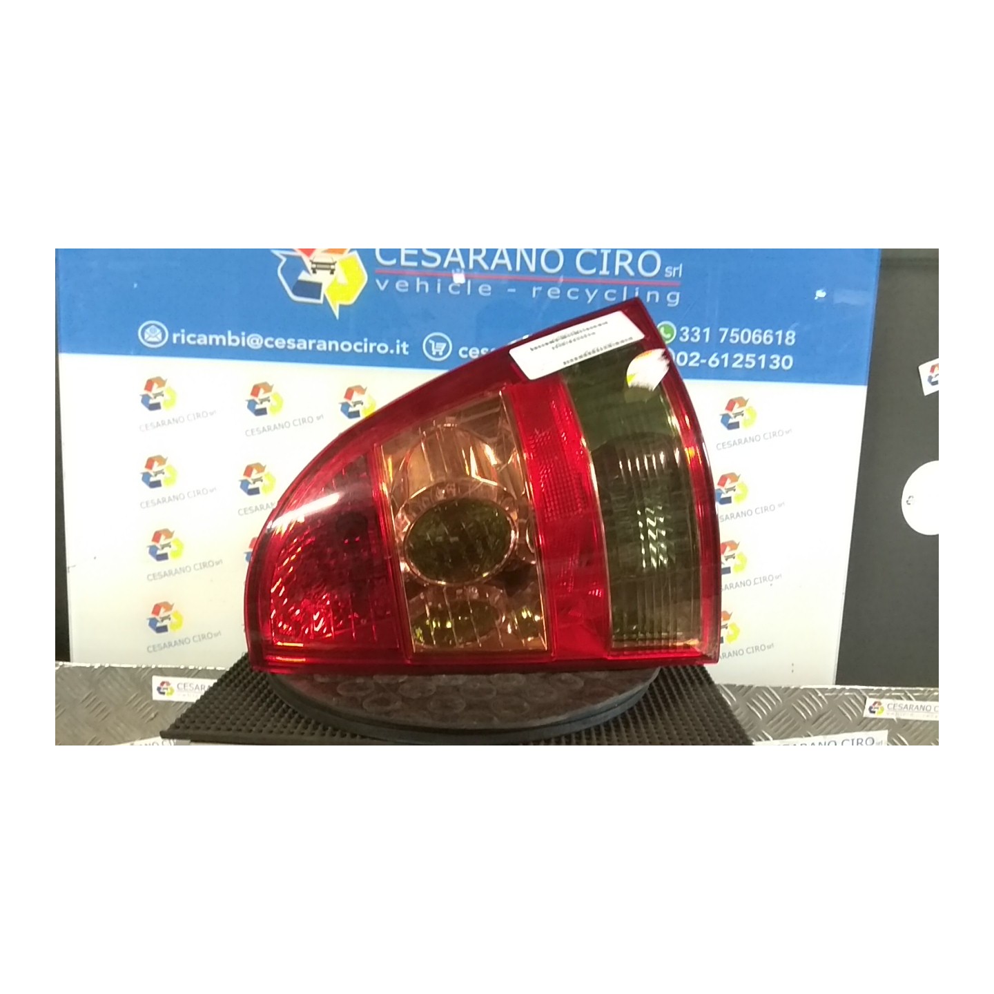 FANALE POST. DX. 112 TOYOTA COROLLA (09/04-09/07) 1NDTV 8155113460