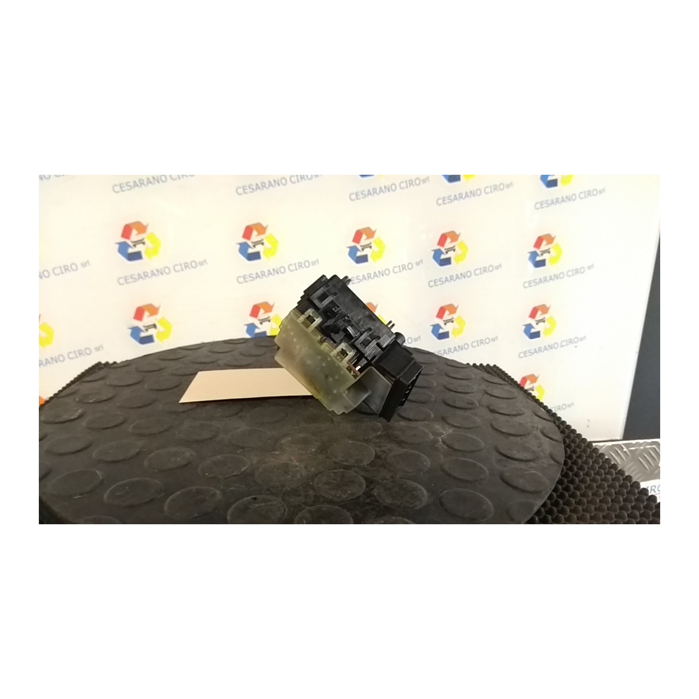 BLOCCO COMANDI TERGICRISTALLI 051 HYUNDAI GETZ (07/02-12/09) G4EA 934201C020