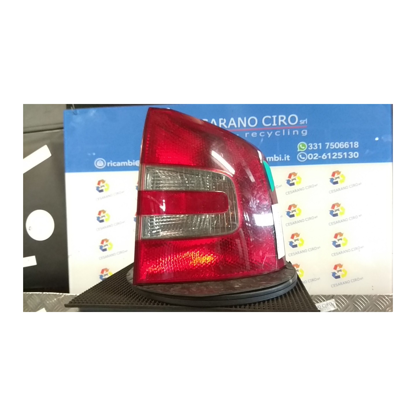 FANALE POST. DX. 161 SKODA OCTAVIA (1Z) (08/04-01/09) BKD 1Z9945112B