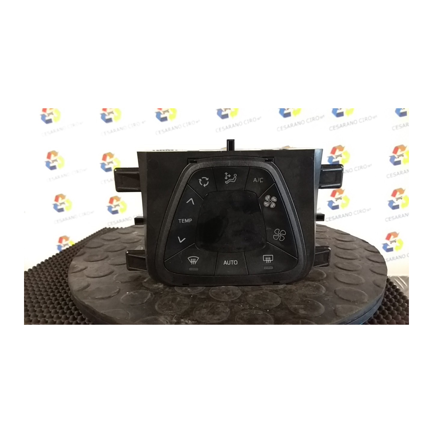 BLOCCO COMANDO CLIMATIZZAZIONE C/A/C 213 TOYOTA AYGO 2A SERIE (06/14-) 1KR-FE 55900YV010