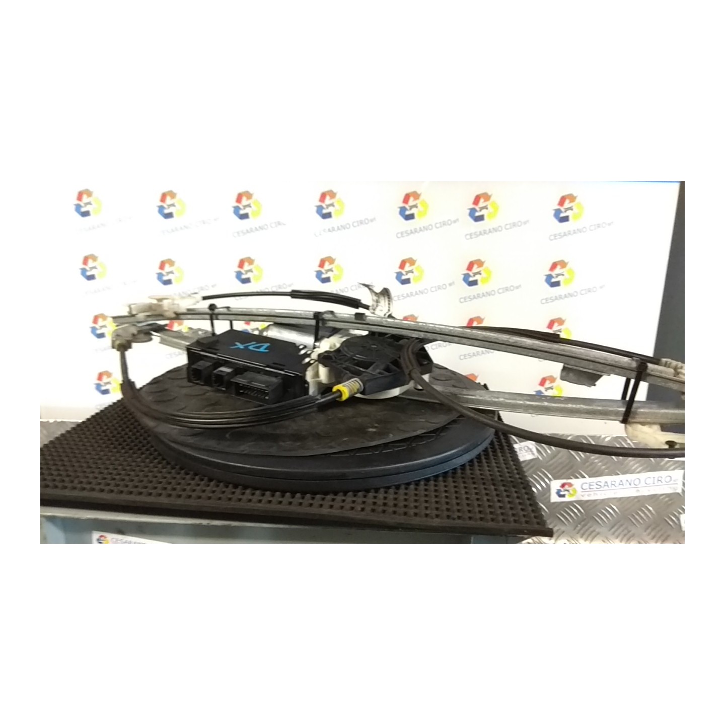 ALZACRISTALLO ELETTR. PORTA ANT. C/M DX. 231 LANCIA PHEDRA (TC) (06/02-01/11) 4HT 1485311080
