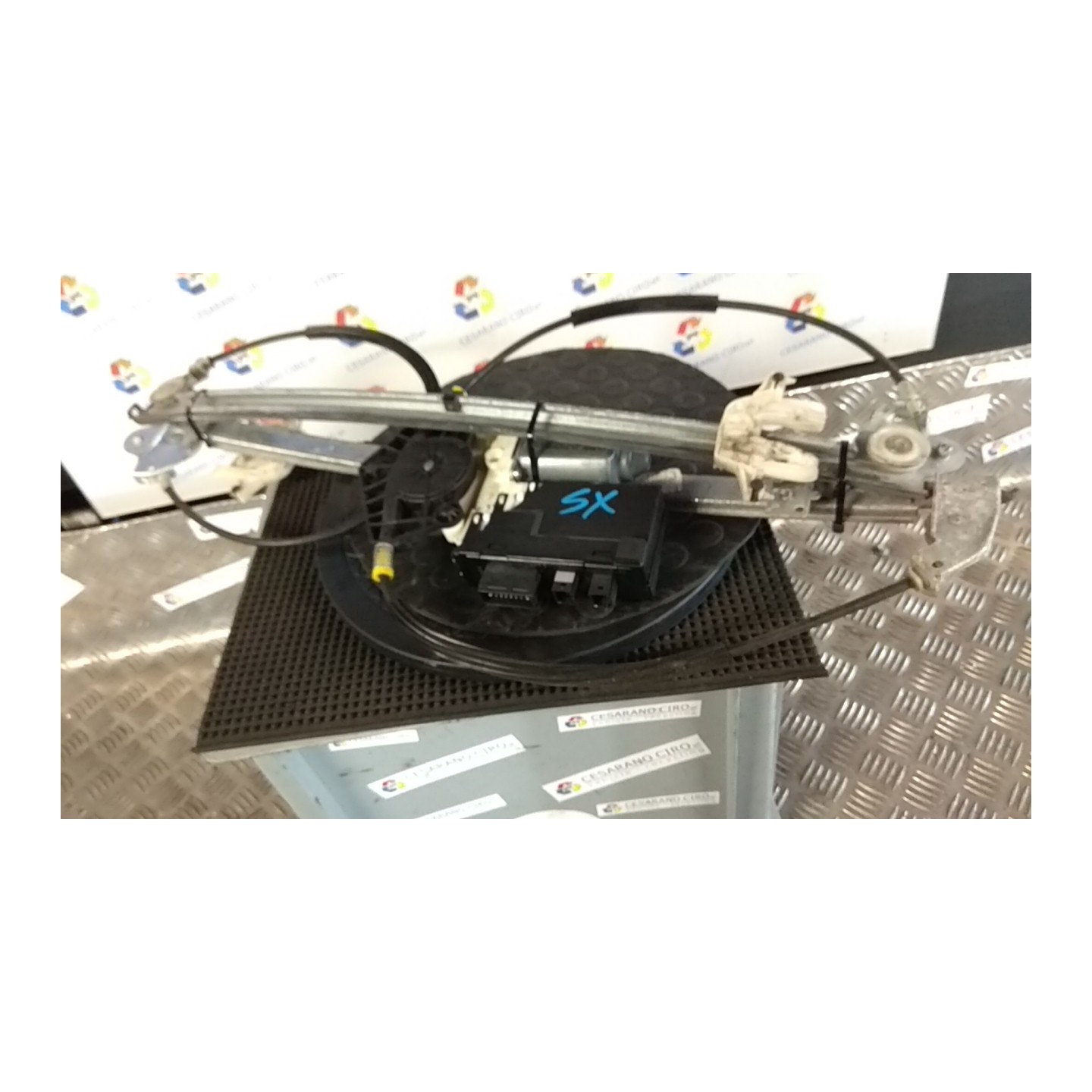 ALZACRISTALLO ELETTR. PORTA ANT. C/M SX. 232 LANCIA PHEDRA (TC) (06/02-01/11) 4HT 1485312080