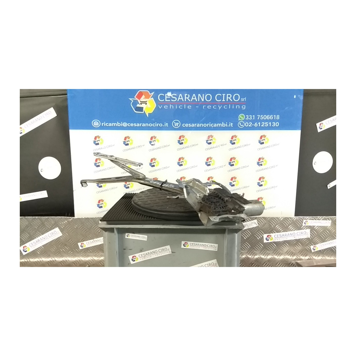 ALZACRISTALLO PORTA ANT. DX. 108 OPEL ZAFIRA (T98) (03/99-12/05) Z16XE 90579386