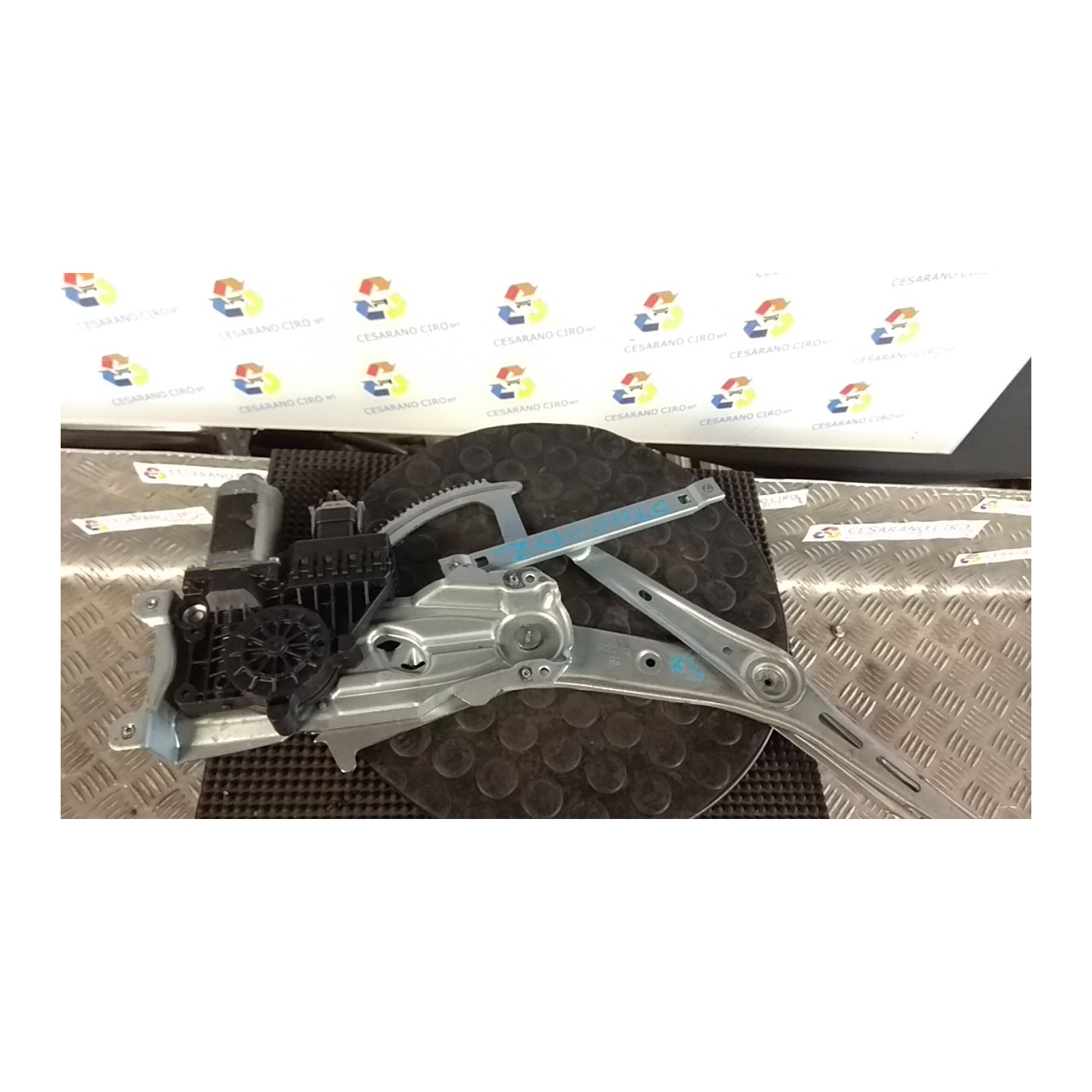 ALZACRISTALLO ELETTR. PORTA ANT. SX. 052 OPEL ASTRA (A04) (01/04-03/11) Z17DTR 93178695