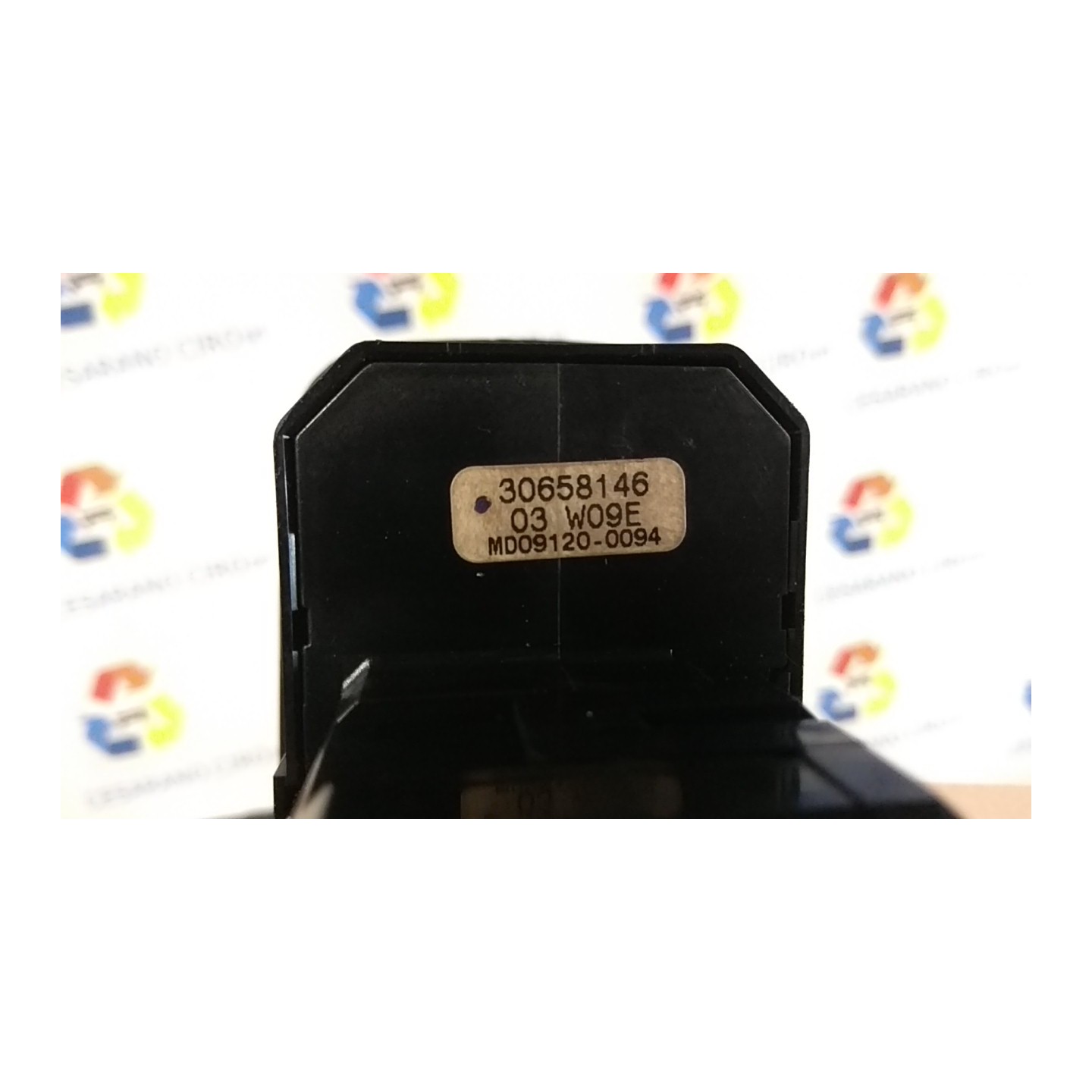 BLOCCO COMANDI ALZACRISTALLI E RETRO 074 VOLVO V70/XC70 (01/00-10/07) D5244T 31275226