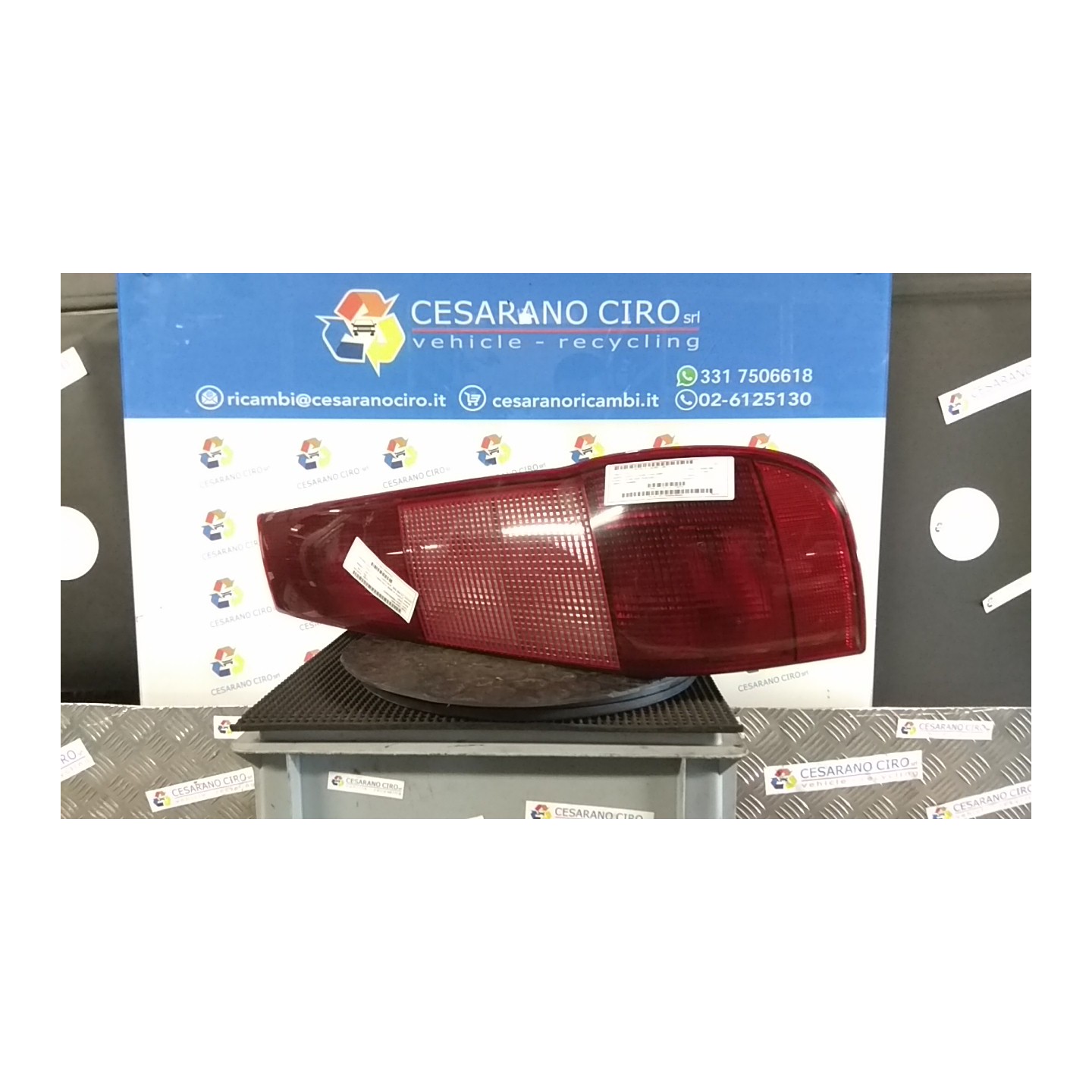 FANALE POST. DX. 172 FIAT PUNTO 1A SERIE (11/93-10/99) 176A8000 7730722