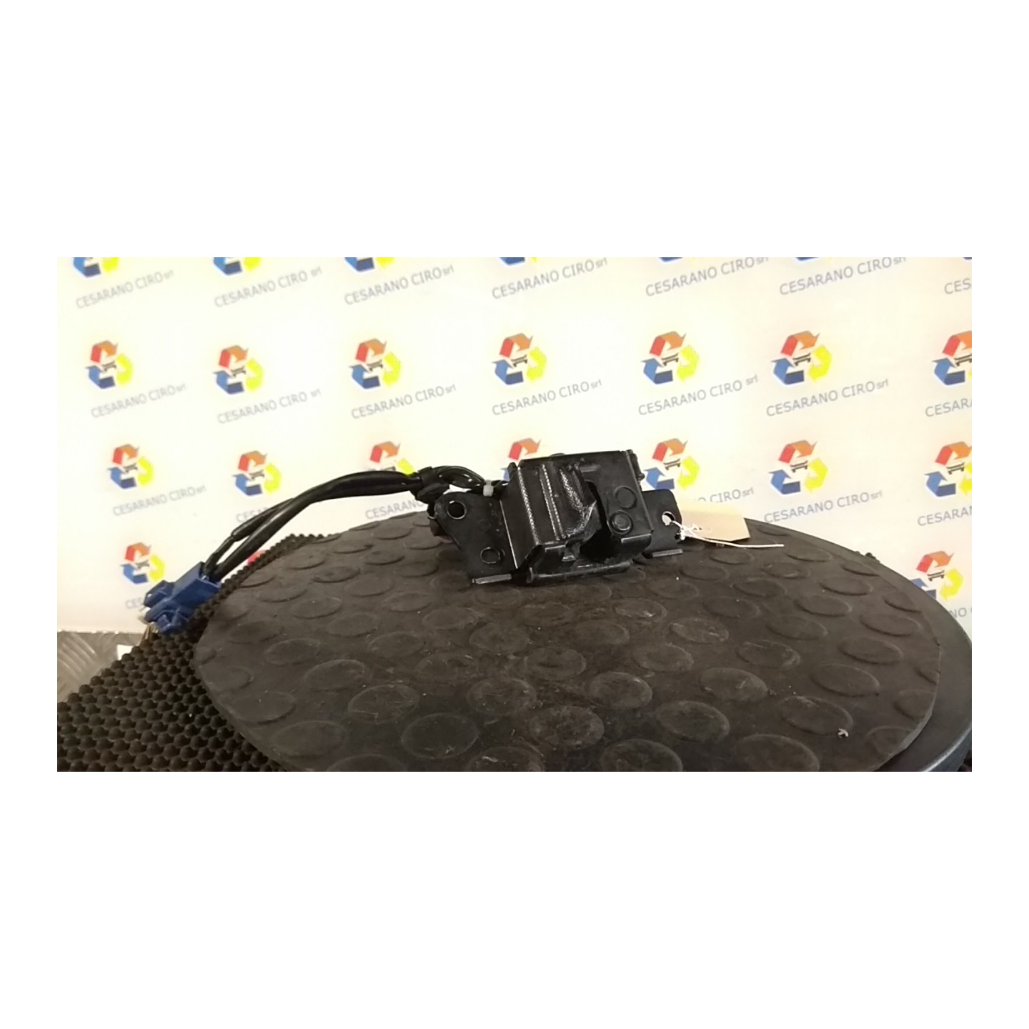 SERRATURA PORTELLO POST. 174 TOYOTA PRIUS 2A SERIE (02/04-06/10) 1NZFXE 6935047010