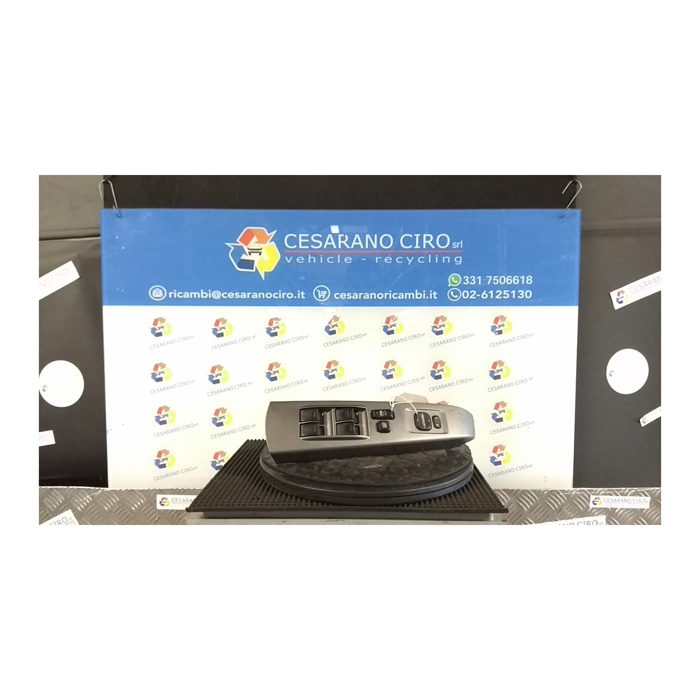 BLOCCO COMANDI ALZACRISTALLI 177 TOYOTA PRIUS 2A SERIE (02/04-06/10) 1NZFXE 8482047050