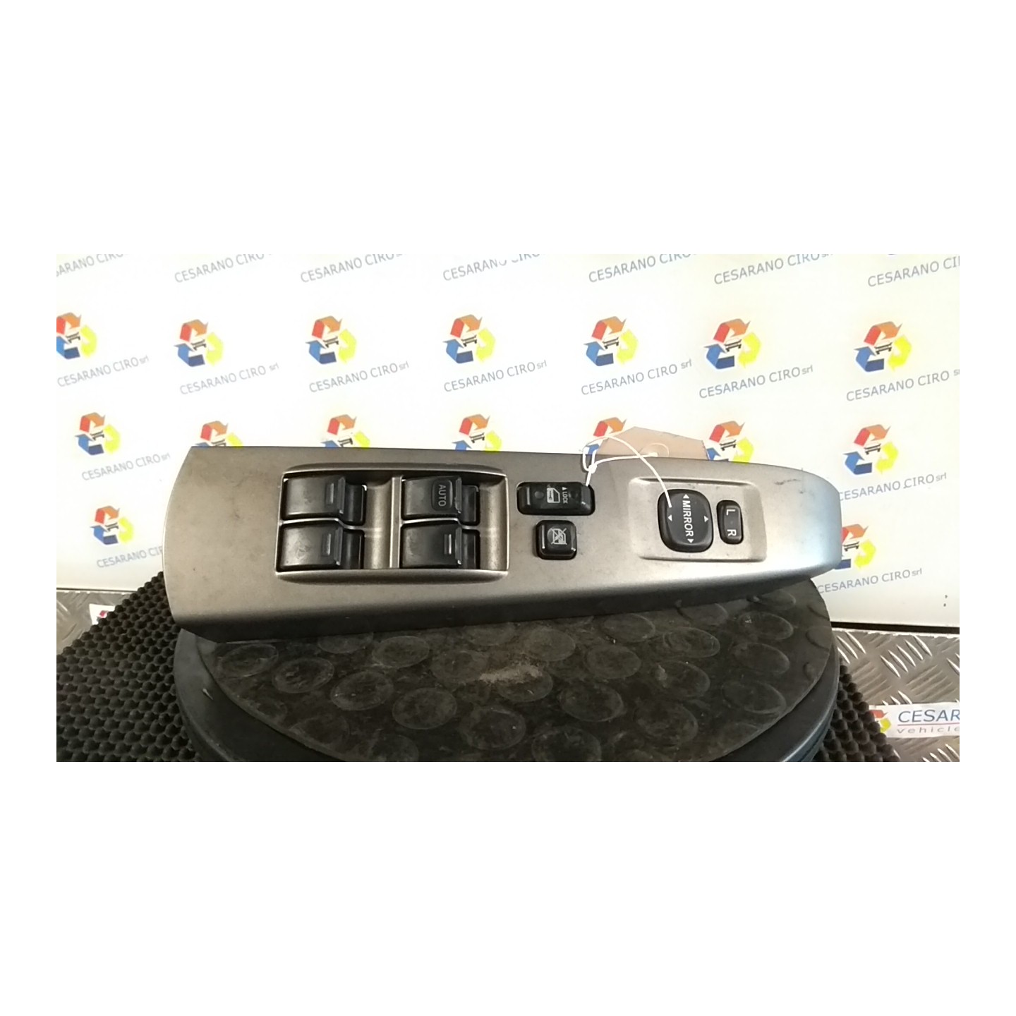BLOCCO COMANDI ALZACRISTALLI 177 TOYOTA PRIUS 2A SERIE (02/04-06/10) 1NZFXE 8482047050