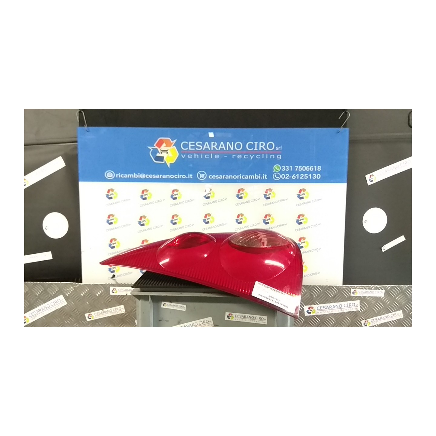 FANALE POST. SX. 190 PEUGEOT 107 (06/05-) 1KR 6350X6