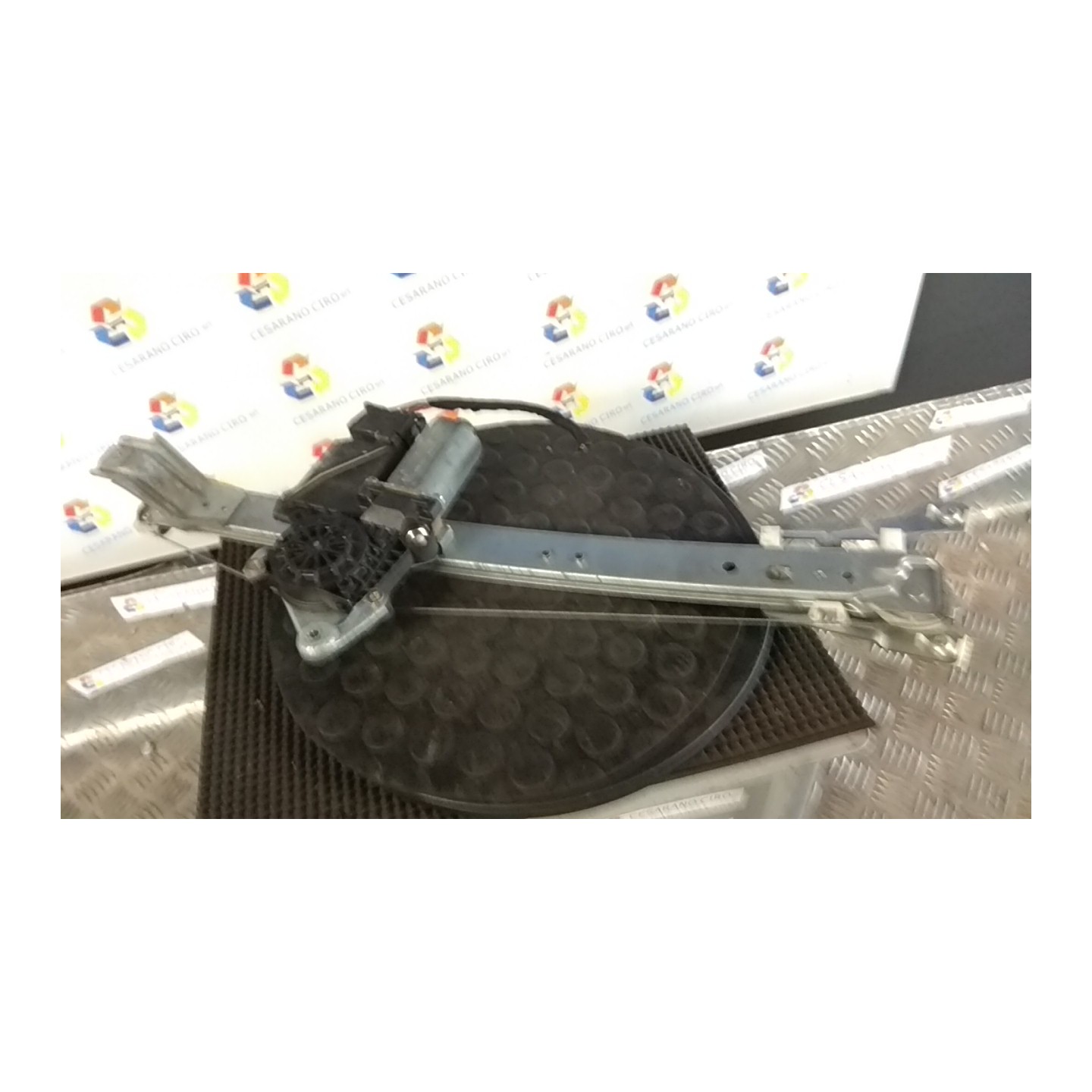ALZACRISTALLO ELETTR. PORTA POST. SX. 196 MERCEDES-BENZ CLASSE A (W168) (10/97-02/01) 166940 A1687301346