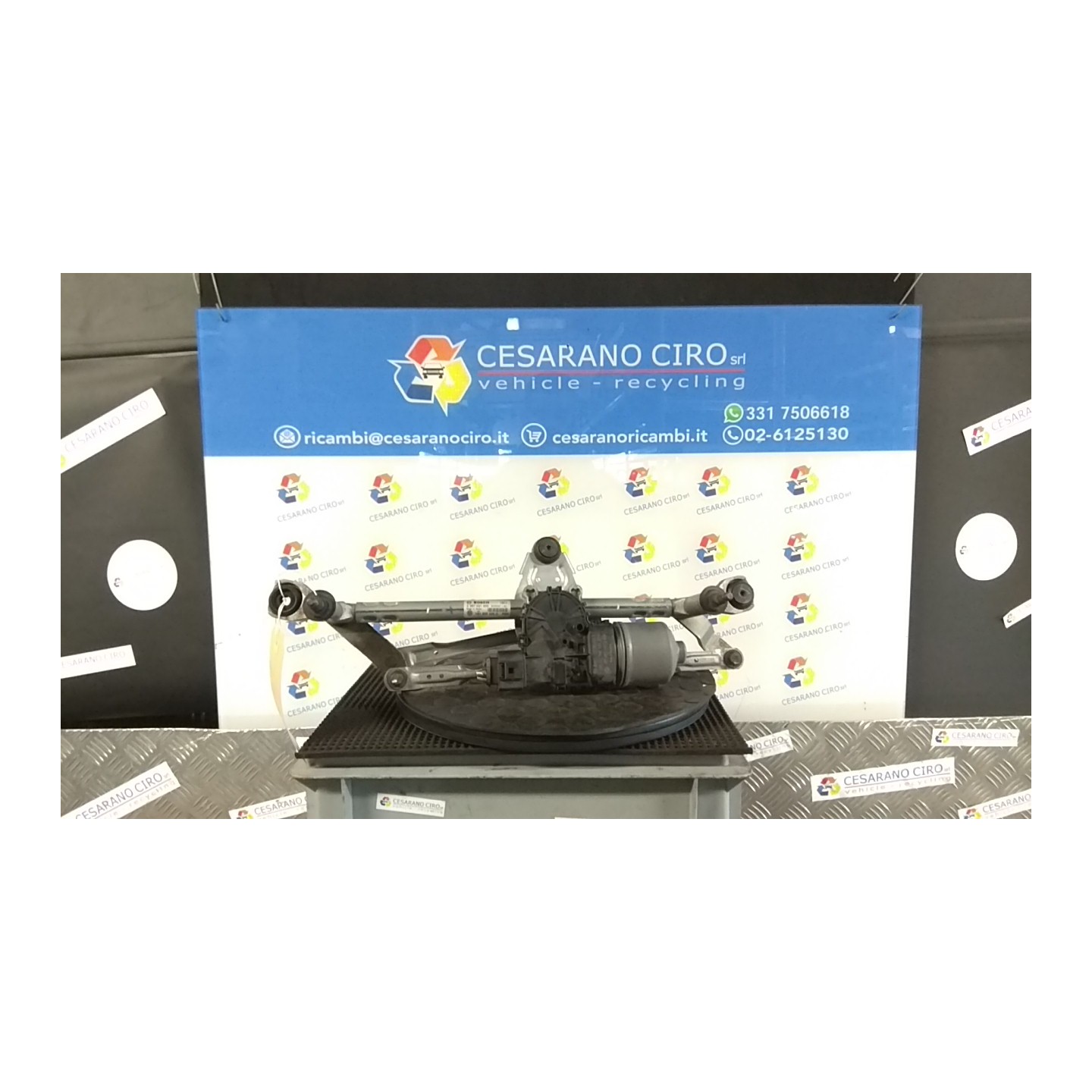 MECCANISMO TERGIPARABREZZA CON MOTORINO BOSCH 207 VOLKSWAGEN UP! (1S) (11/11-10/16) CPG 1S1955023D