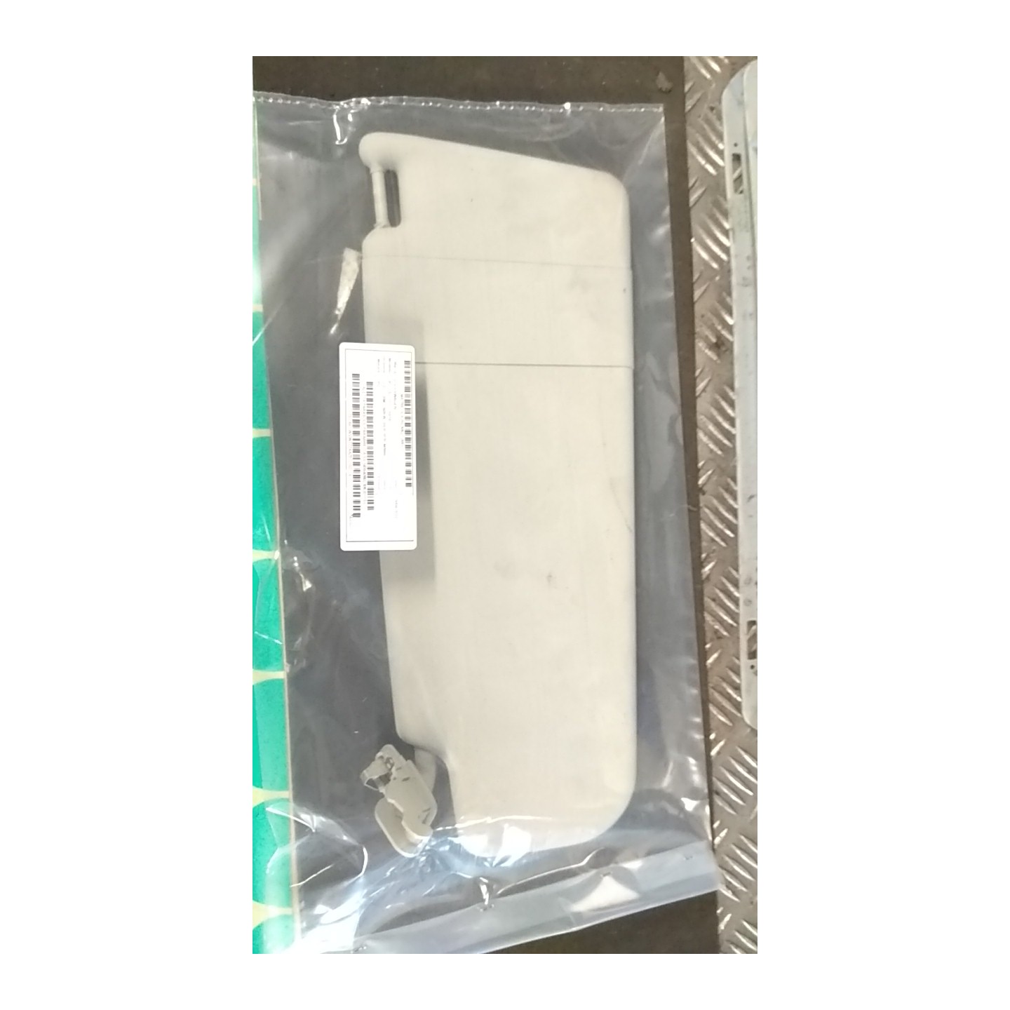 ALETTA PARASOLE PARABREZZA SX 211 VOLKSWAGEN UP! (1S) (11/11-10/16) CPG NB5409023062011SX