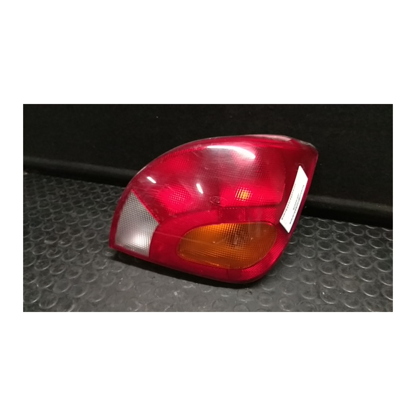 FANALE POST. DX. 014 FORD FIESTA (DX) (09/99-02/02) DHB 5028374