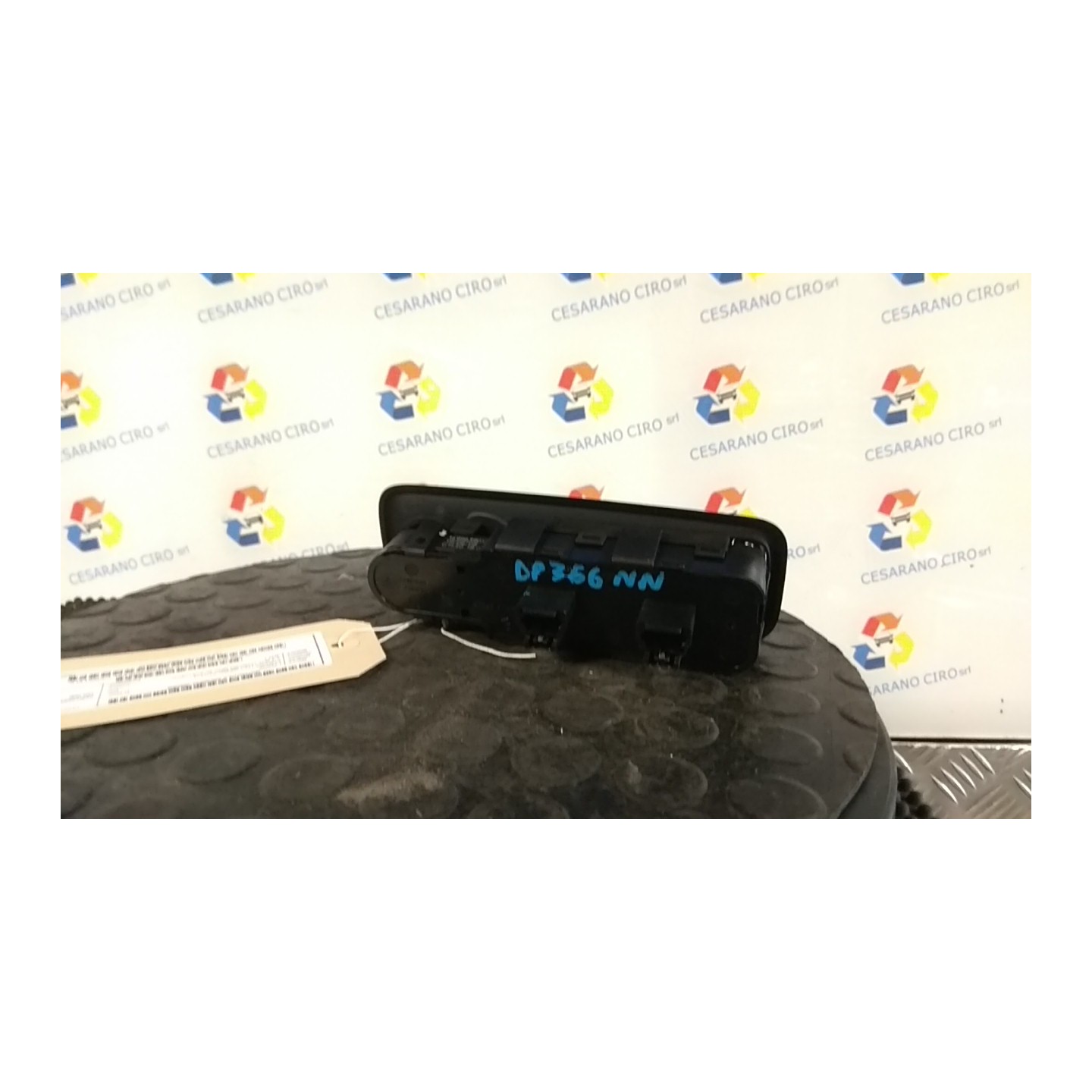 BLOCCO COMANDI ALZACRISTALLI E RETROVISORI EST. C/CRIST.ELE., RETR.RIPEGH.ELE. 309 LANCIA PHEDRA (TC) (06/02-01/11) 4HT 1495752