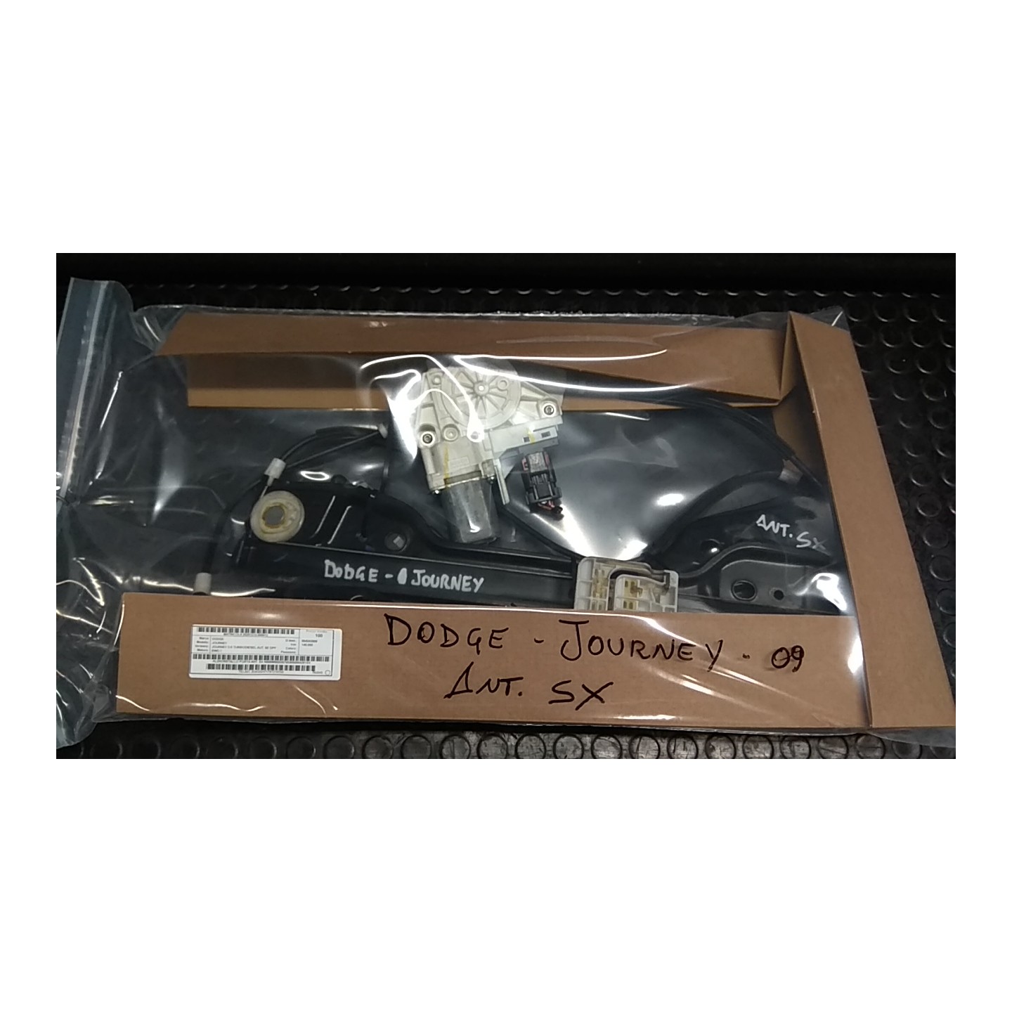 ALZACRISTALLO PORTA ANT. SX 012 DODGE JOURNEY BWD NB0080000267003850084281SX